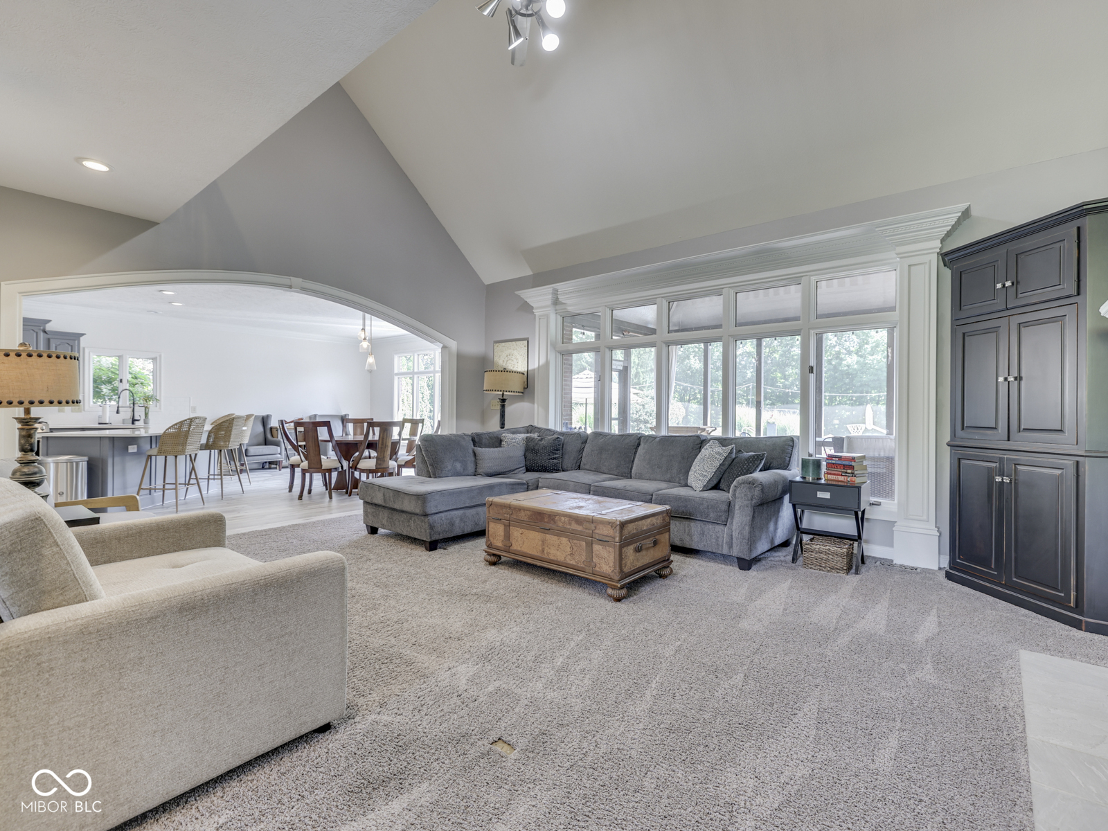 3933 Eagle Trace
