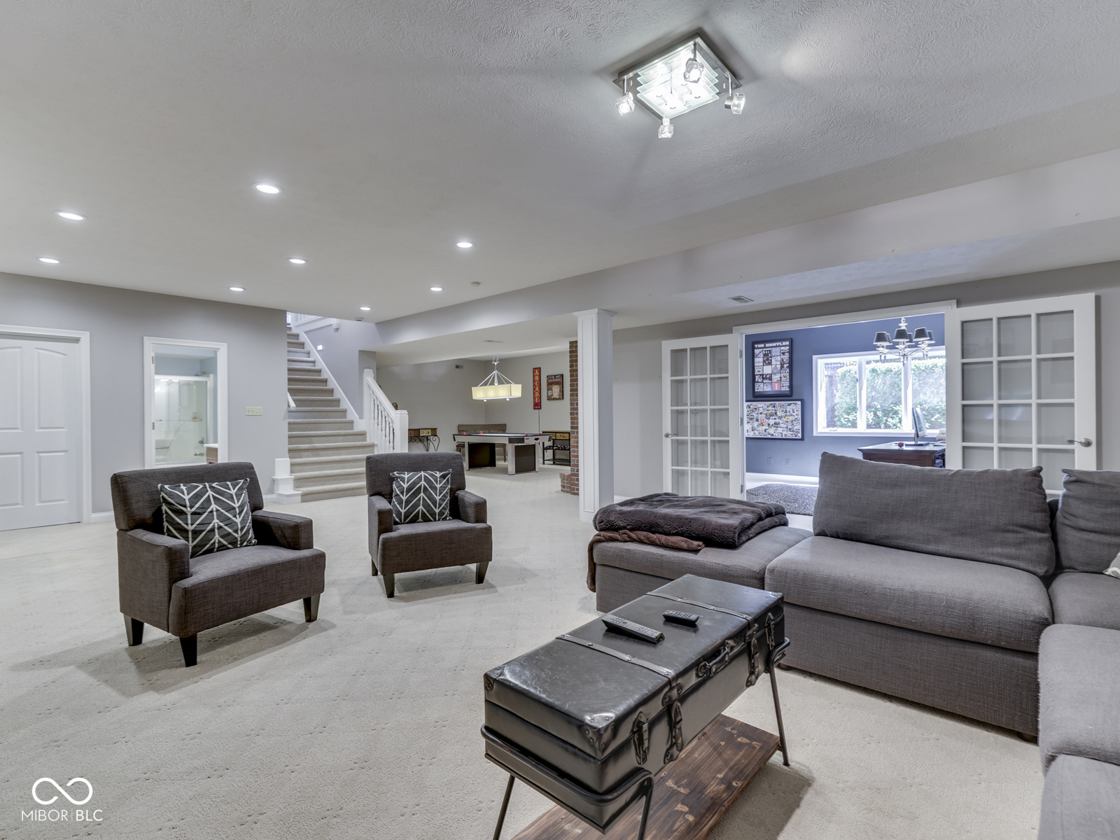 3933 Eagle Trace