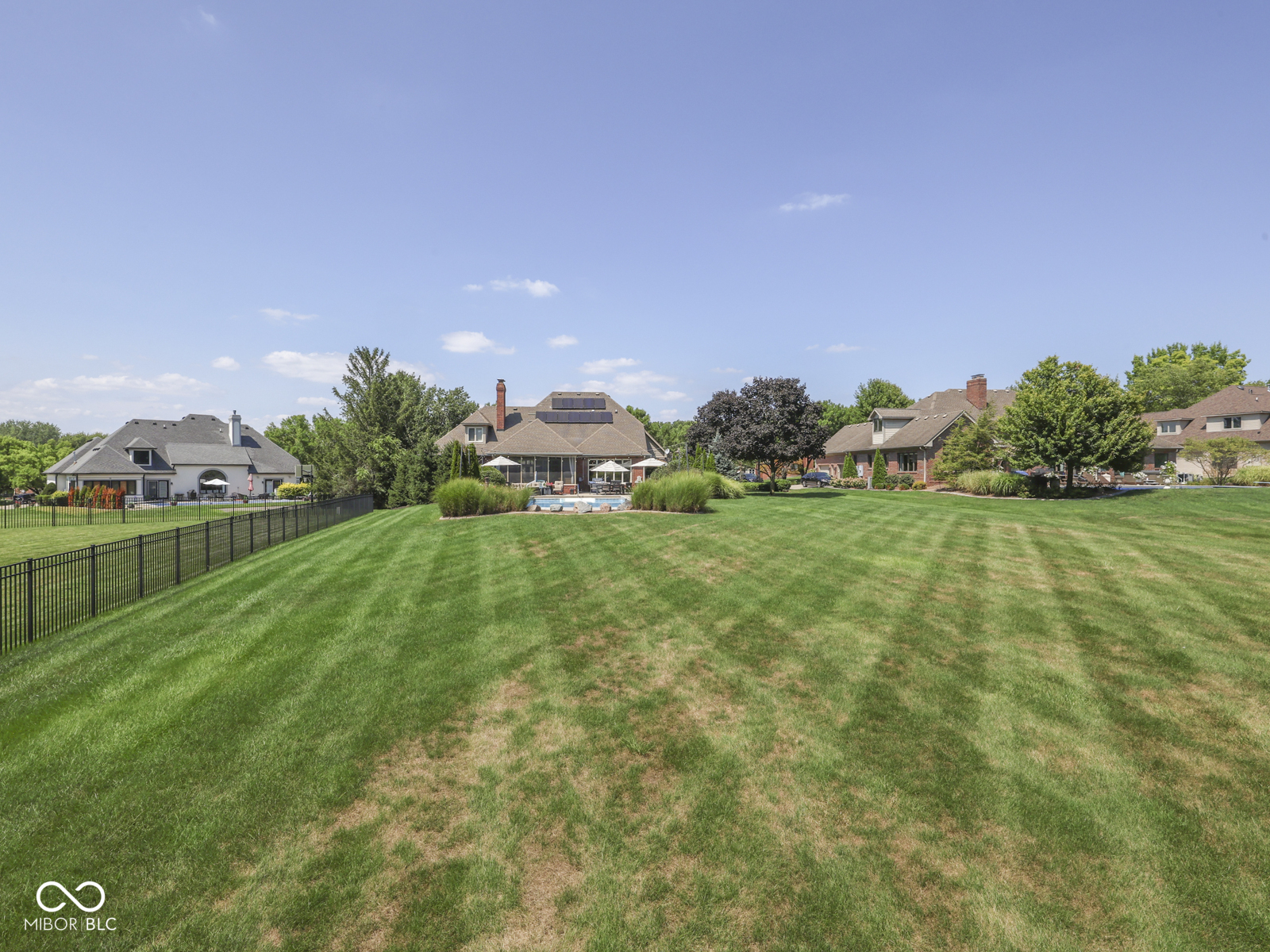 3933 Eagle Trace