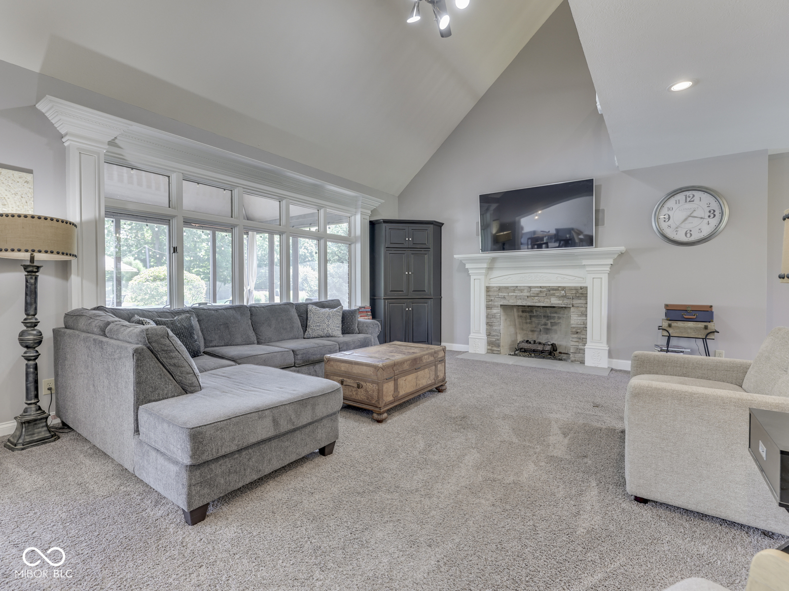 3933 Eagle Trace