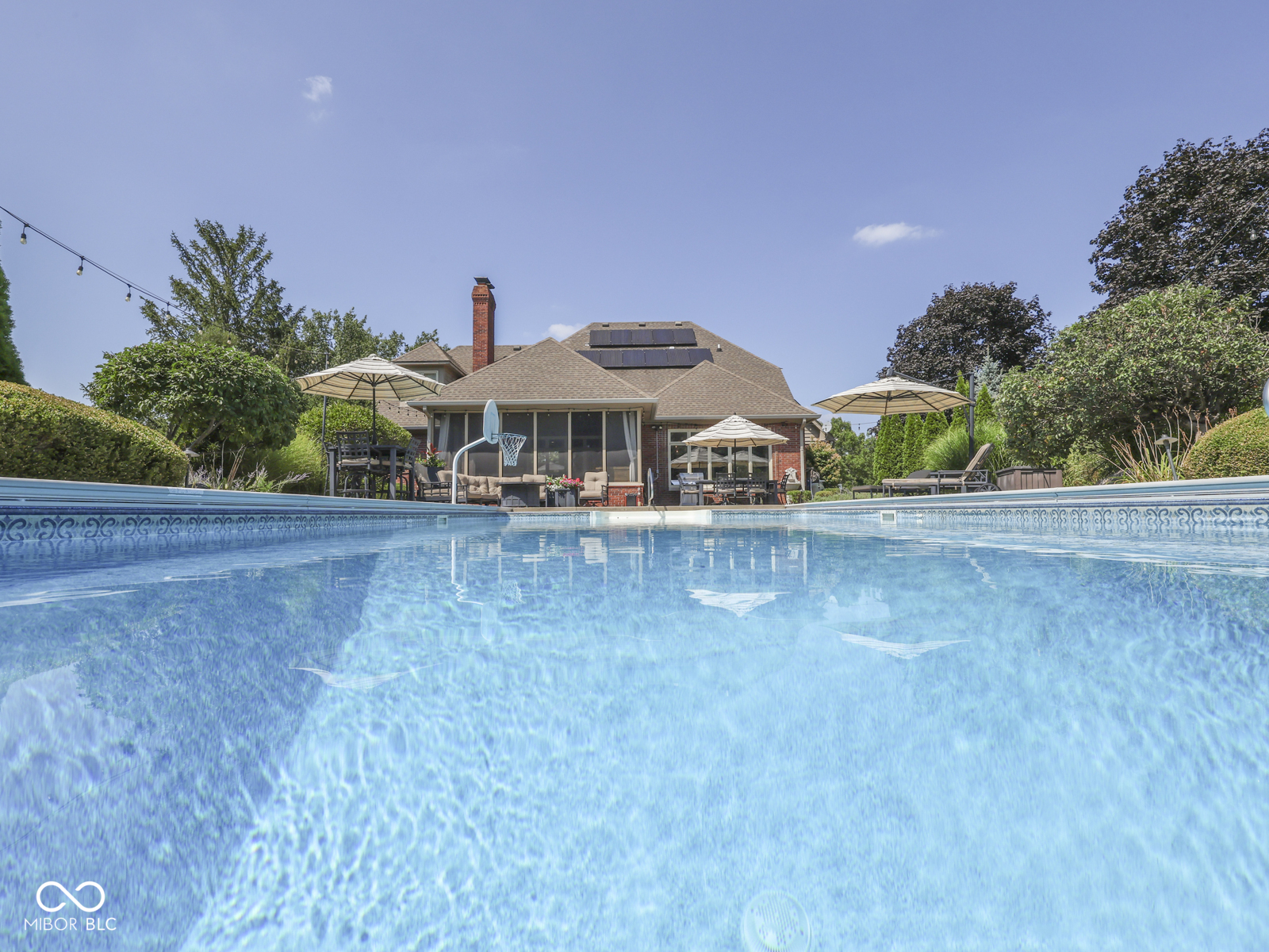 3933 Eagle Trace