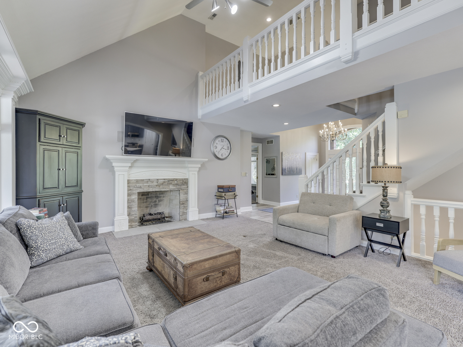 3933 Eagle Trace
