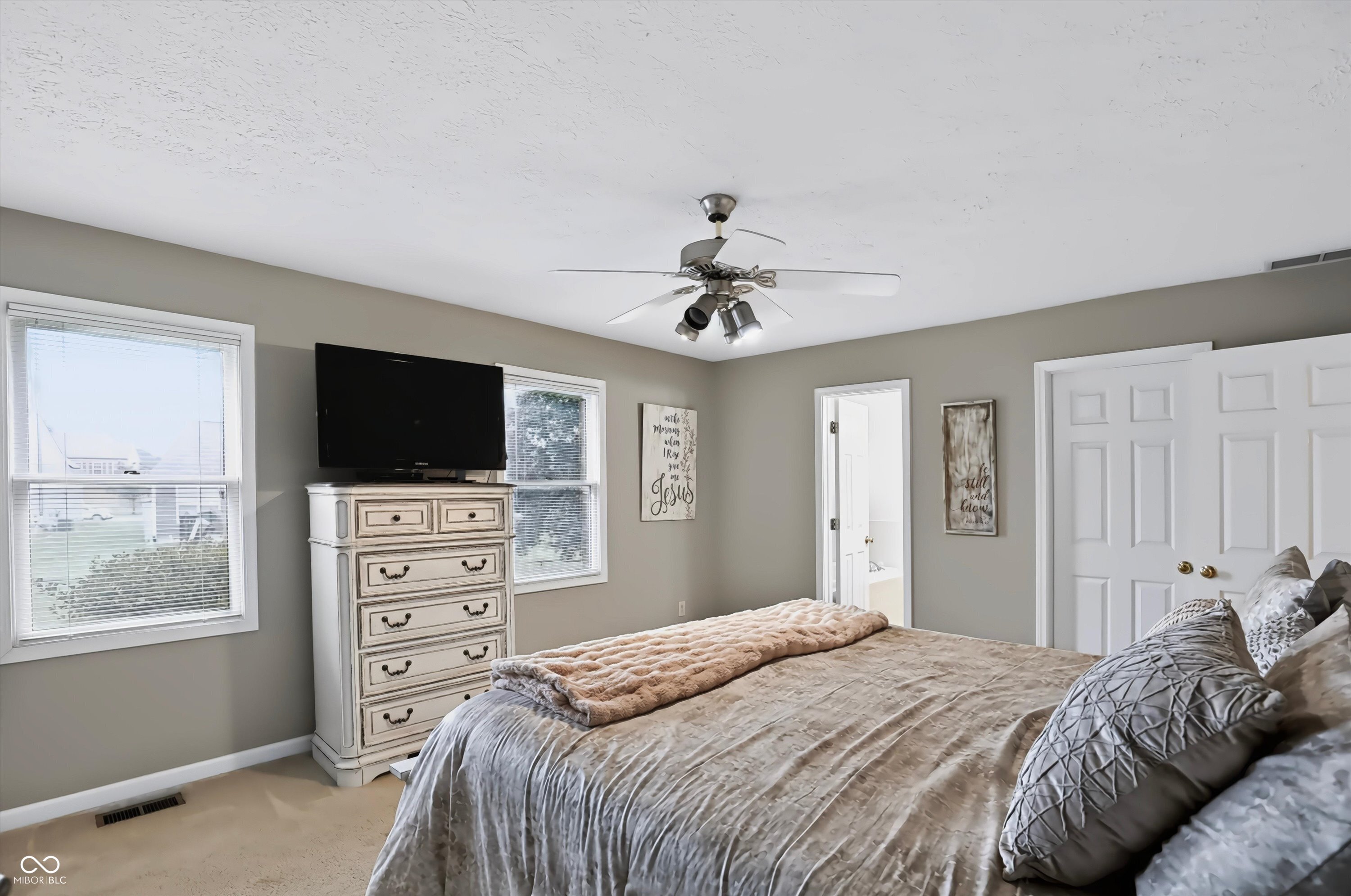 1102 Sarah Court