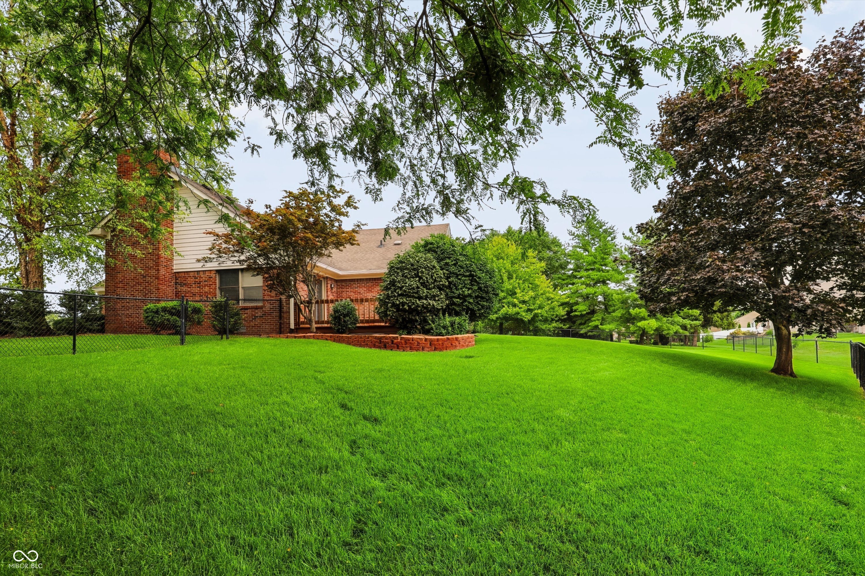 1102 Sarah Court