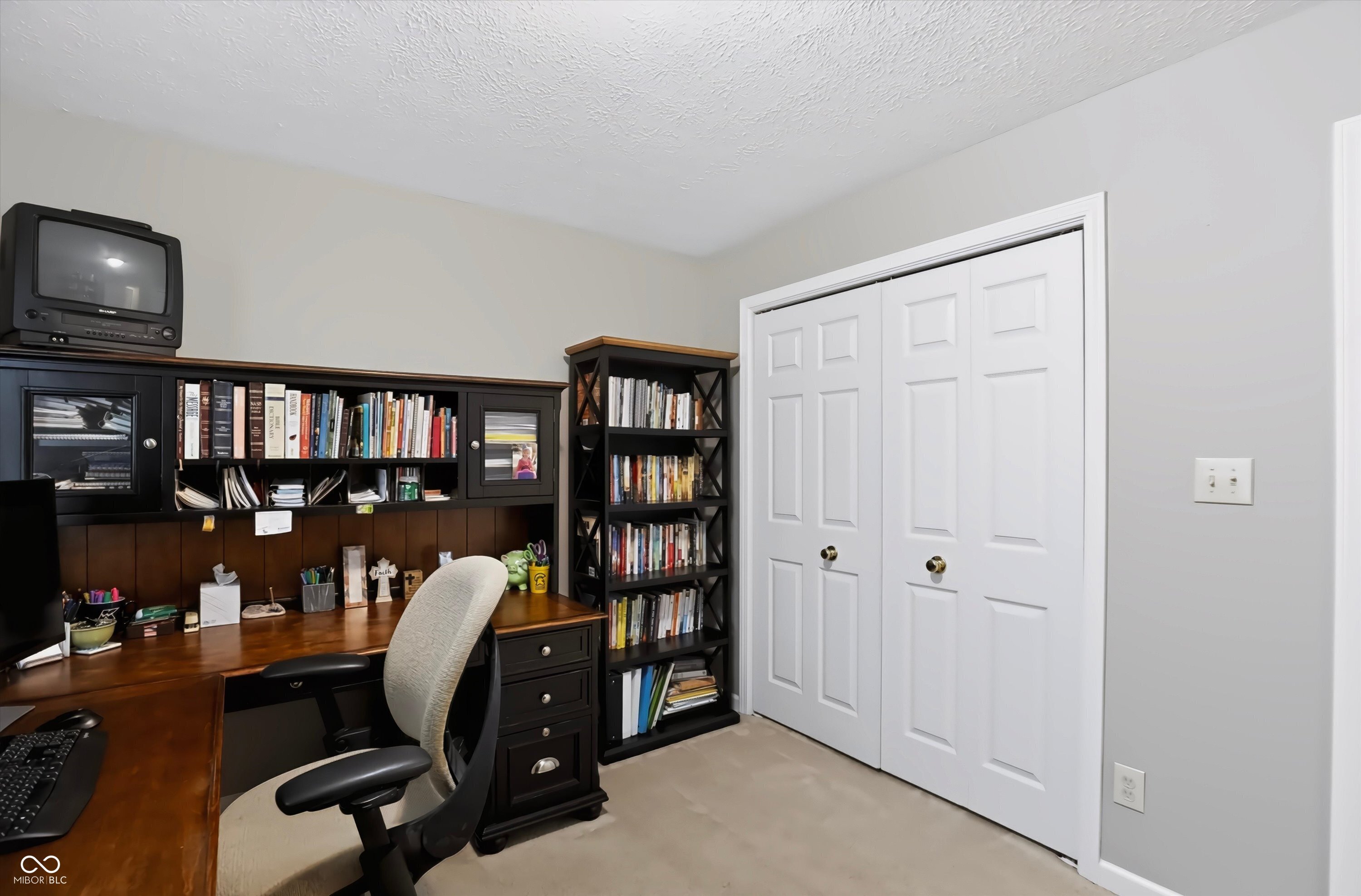 1102 Sarah Court