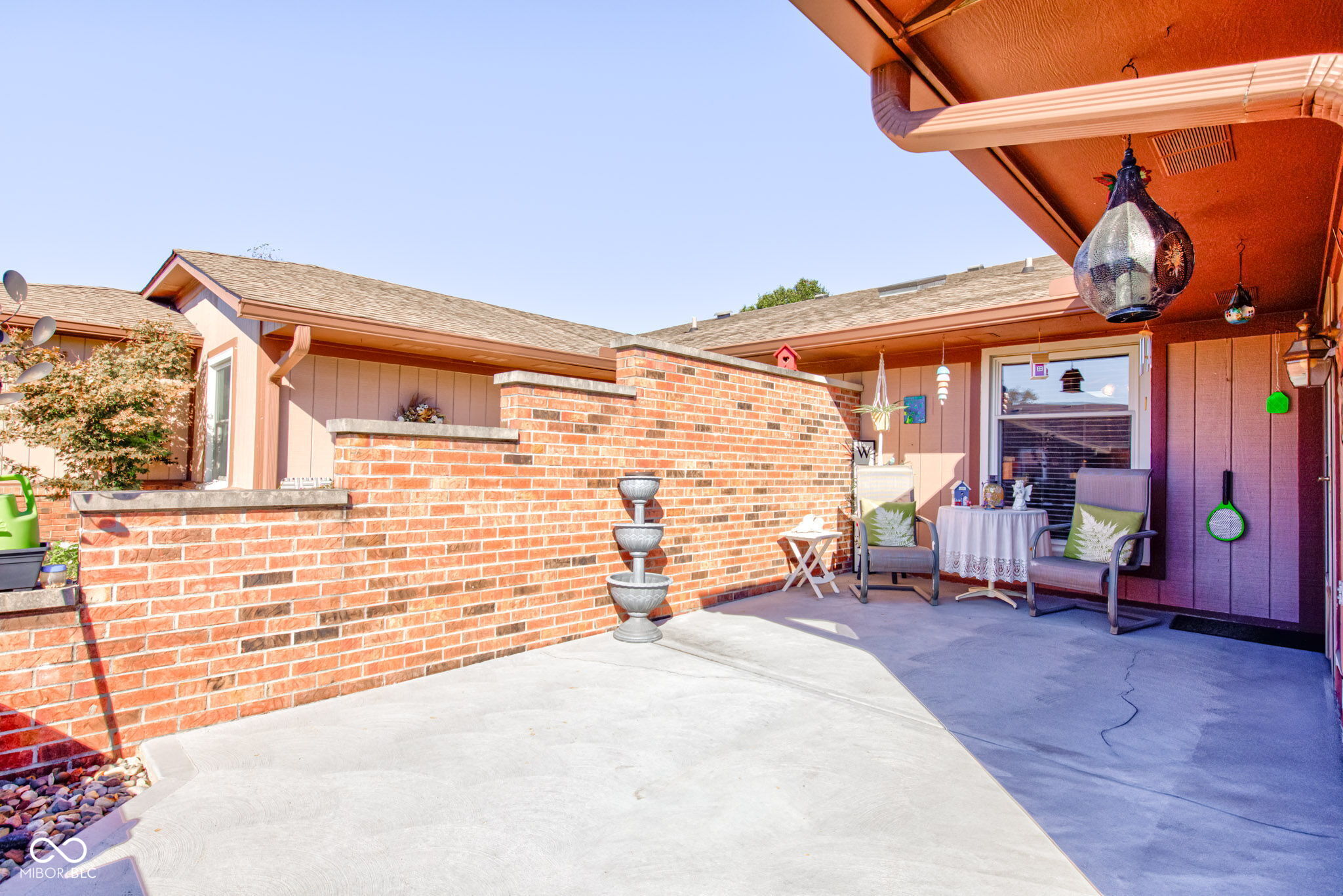 1111 Paradise Court