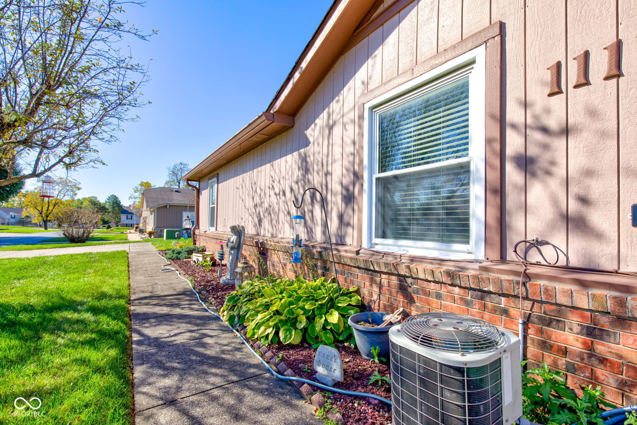 1111 Paradise Court