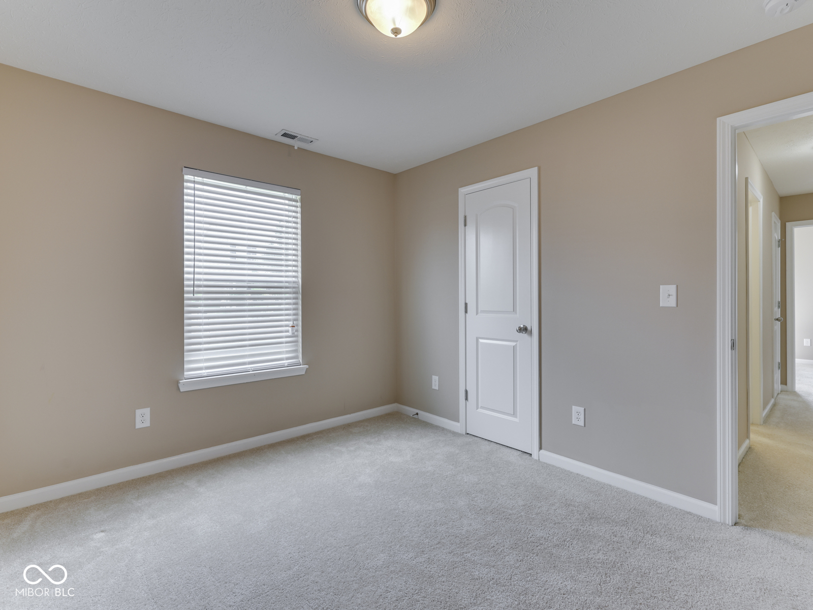 2899 W Sampler Lane