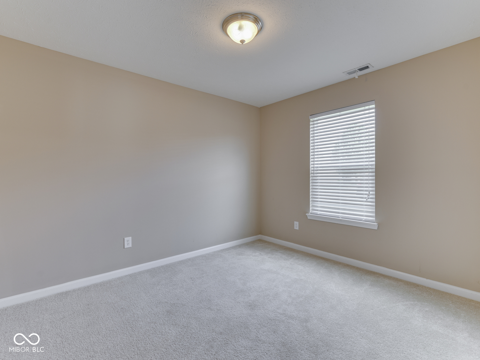 2899 W Sampler Lane