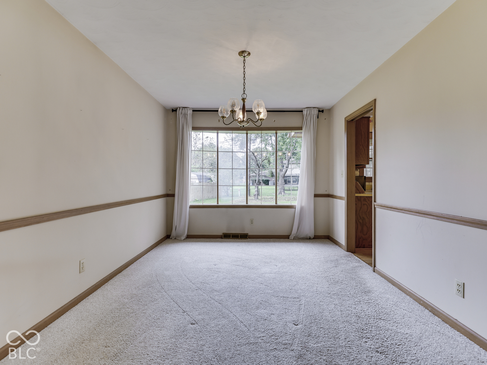 594 Watterson Court