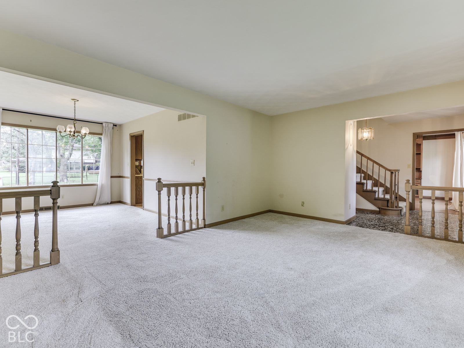 594 Watterson Court