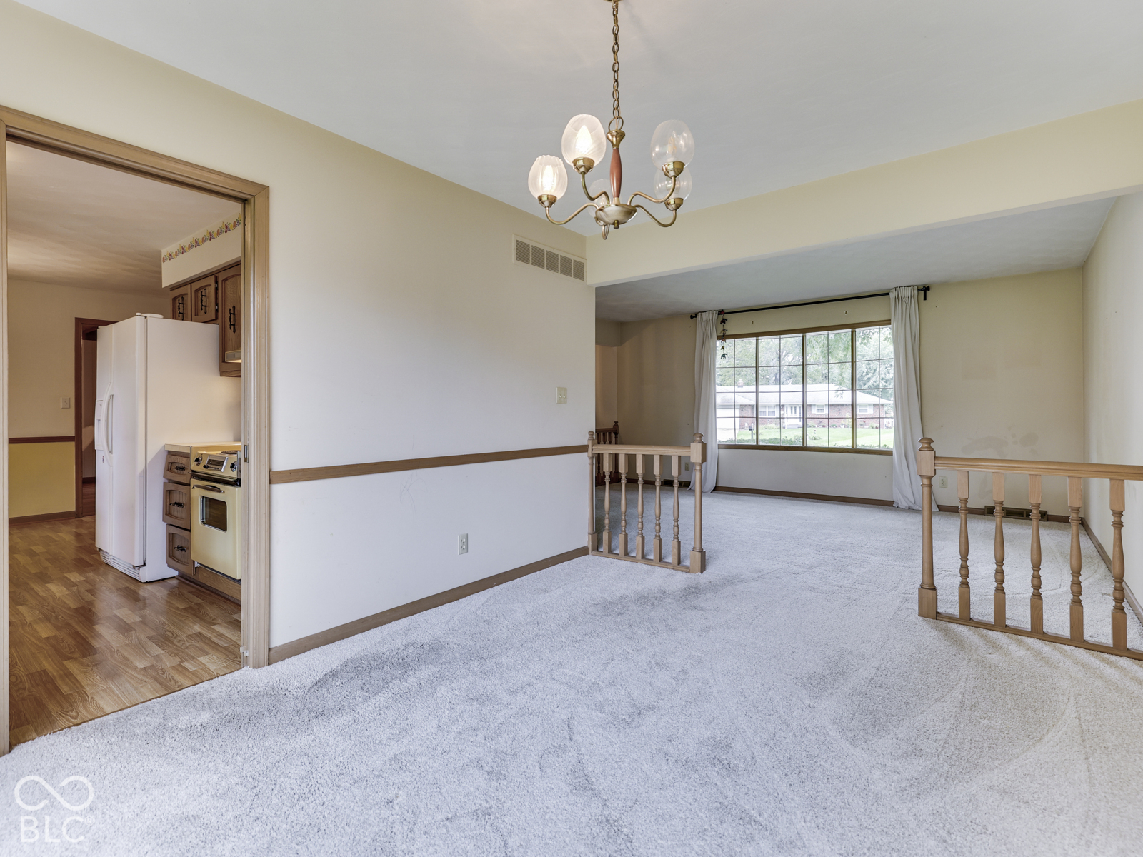 594 Watterson Court