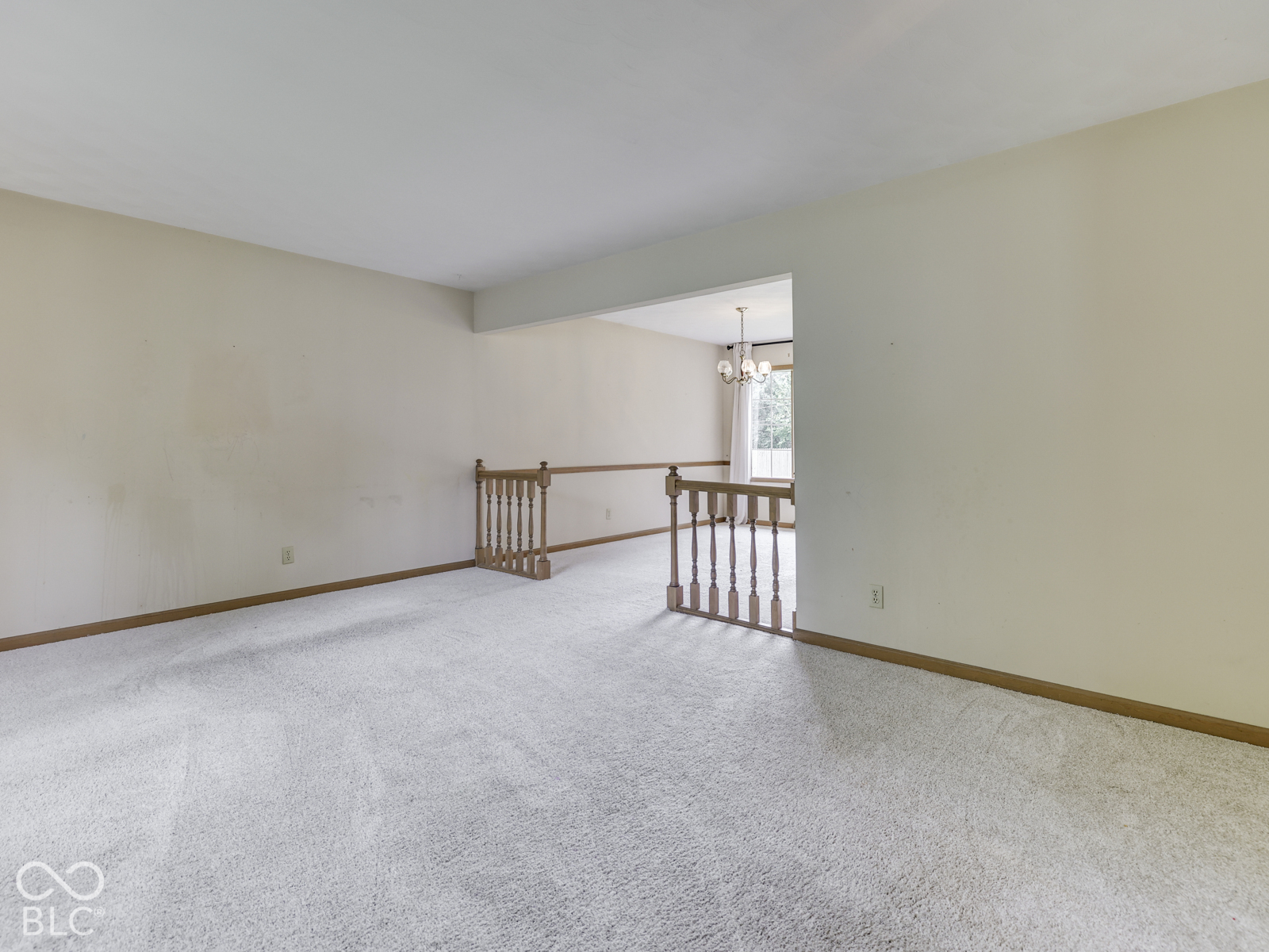 594 Watterson Court