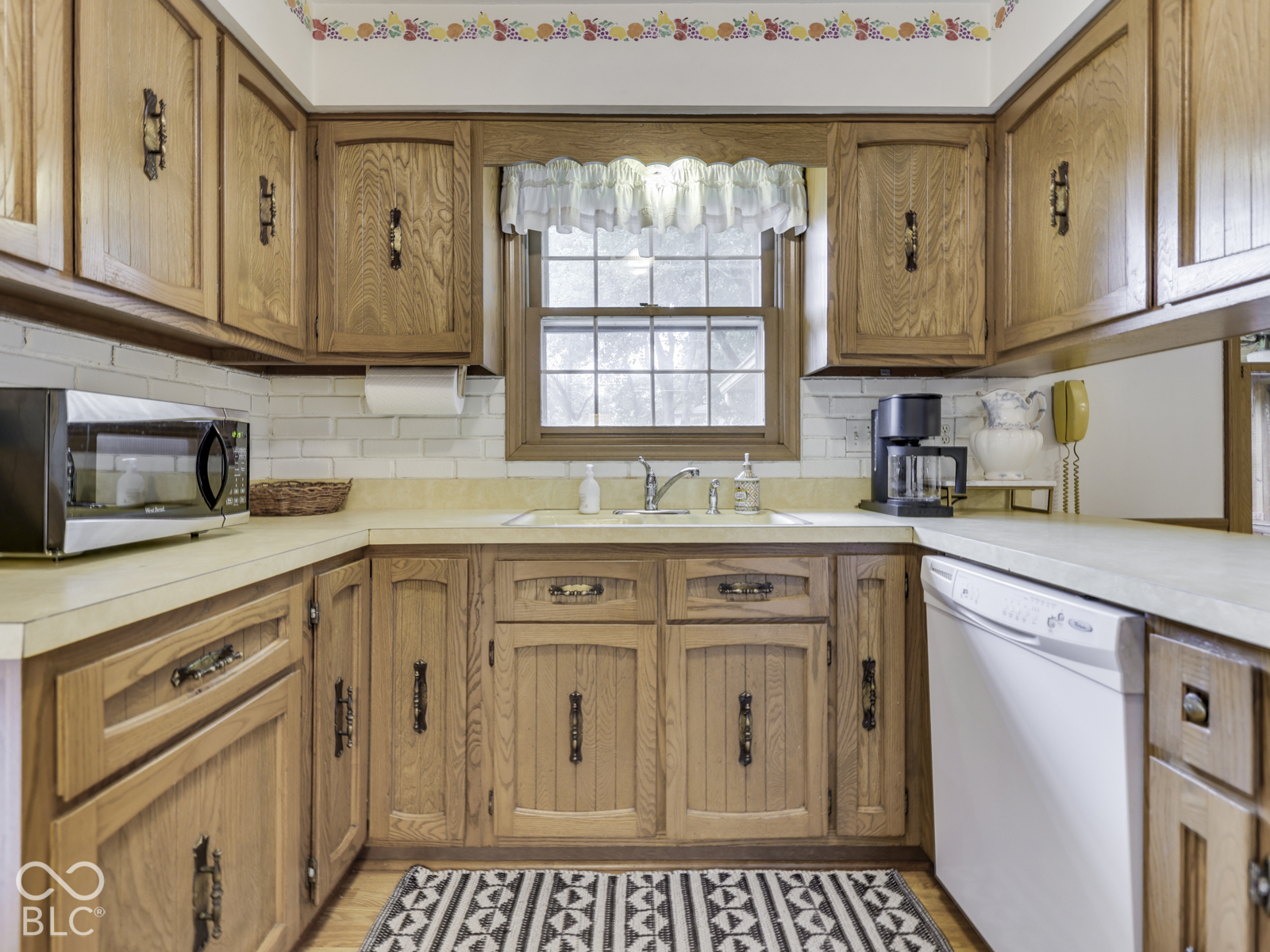 594 Watterson Court