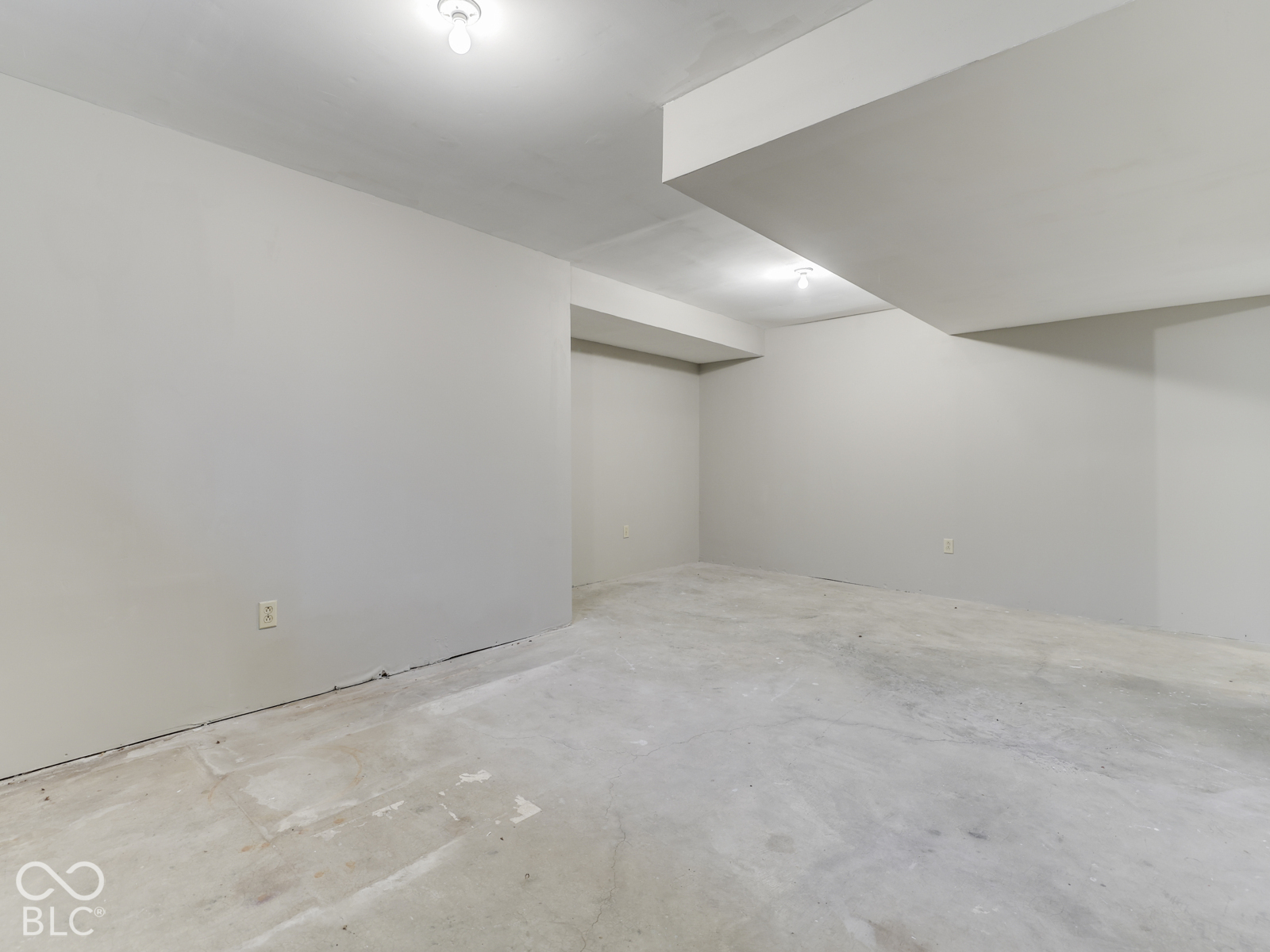 594 Watterson Court