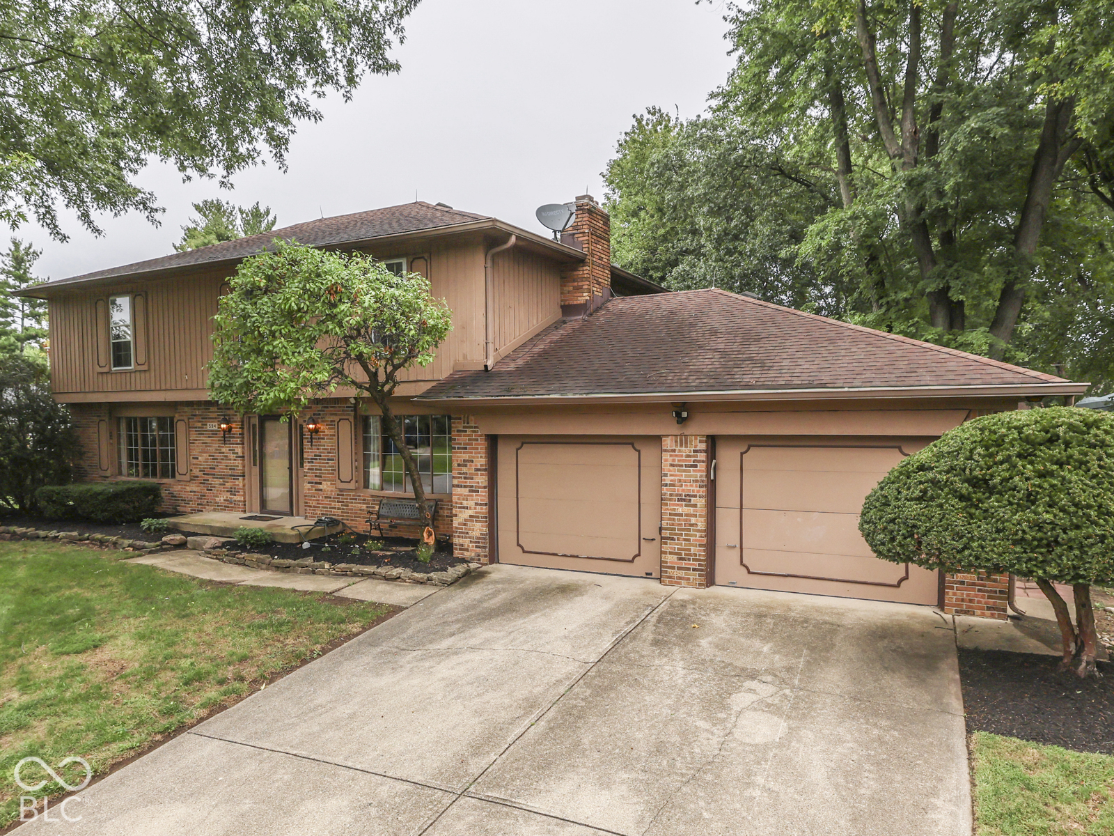 594 Watterson Court