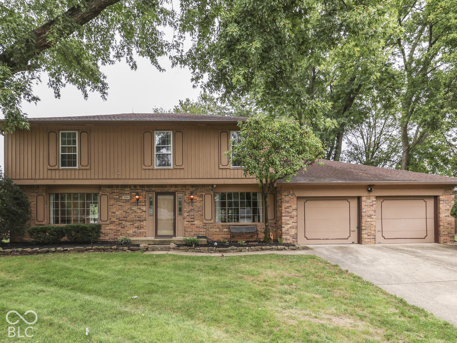 594 Watterson Court