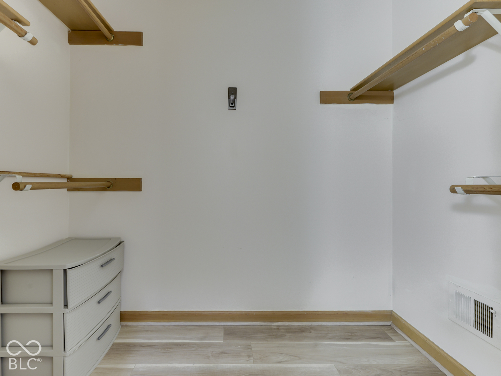 594 Watterson Court