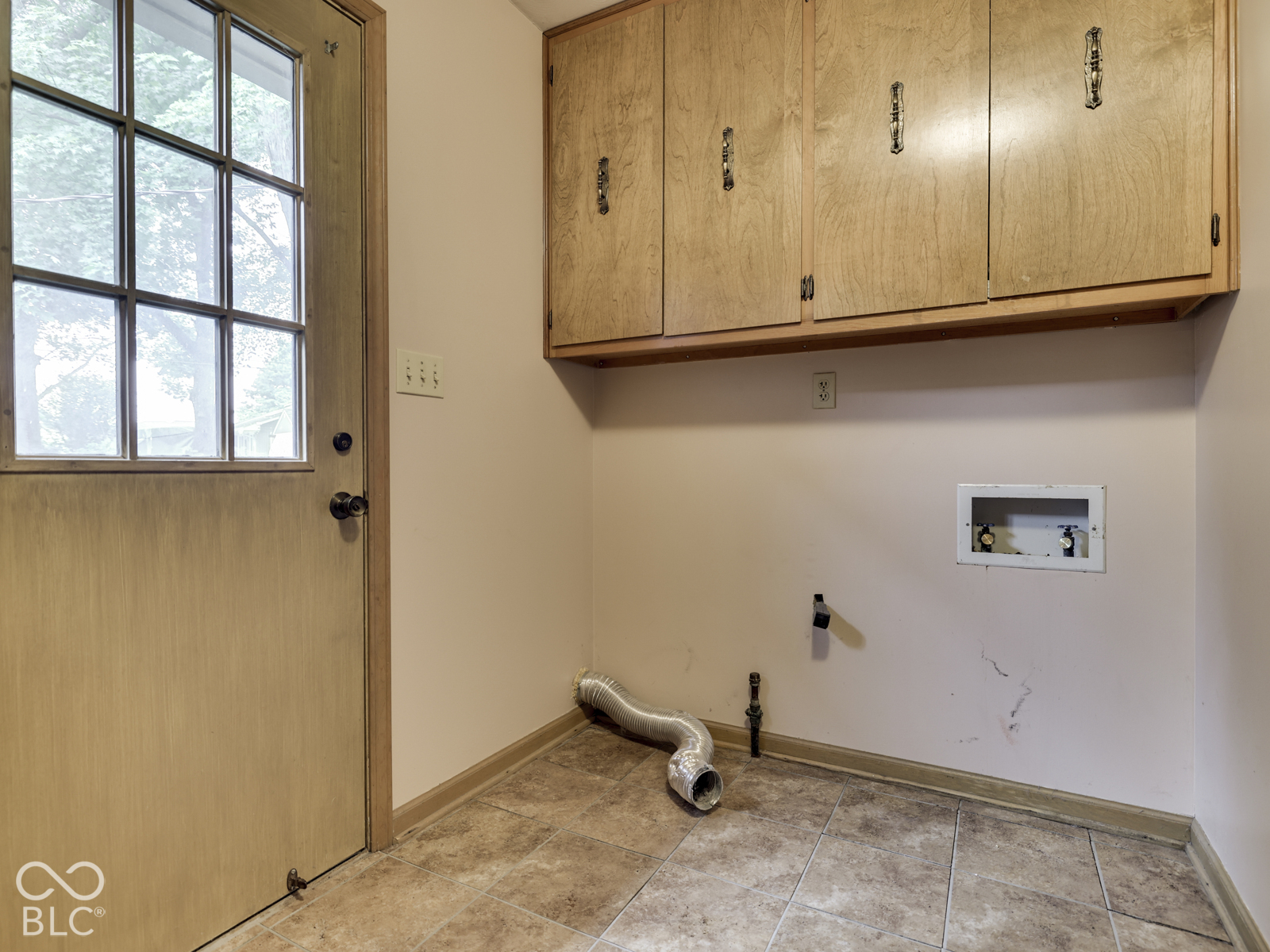 594 Watterson Court