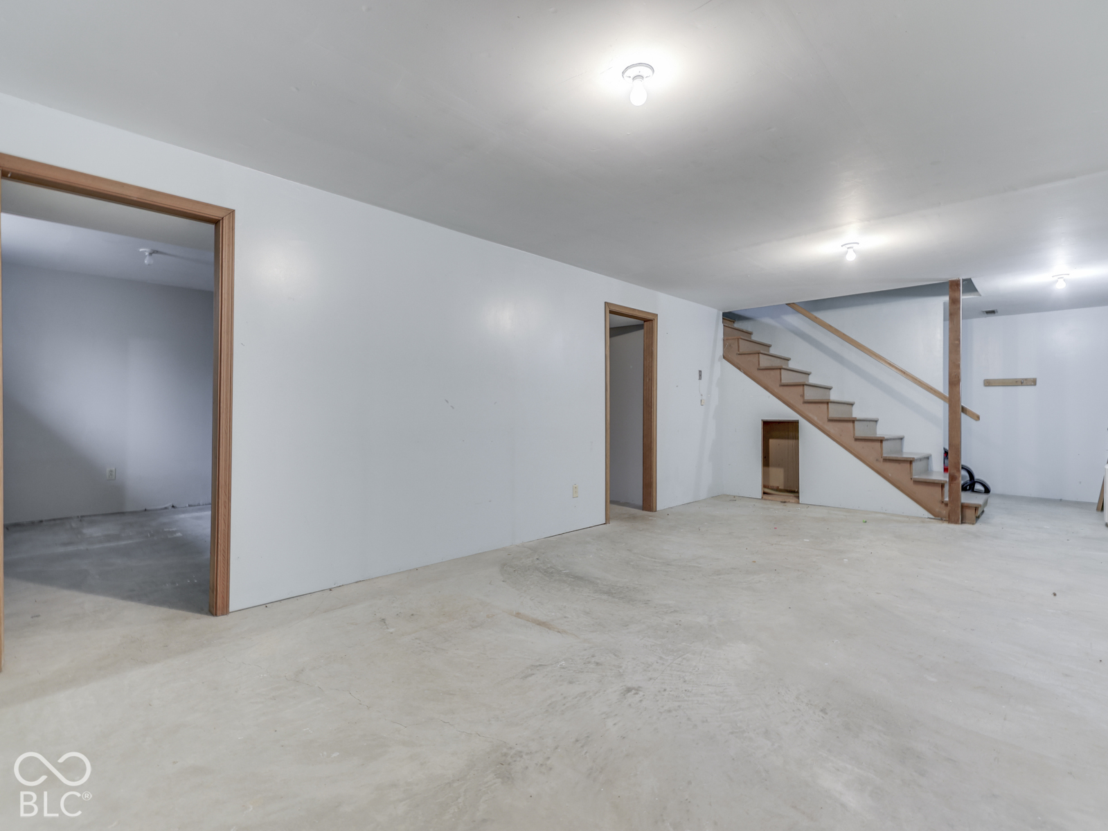 594 Watterson Court