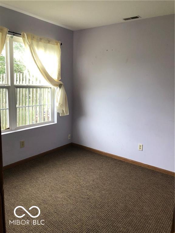 1086 Fairlane Court