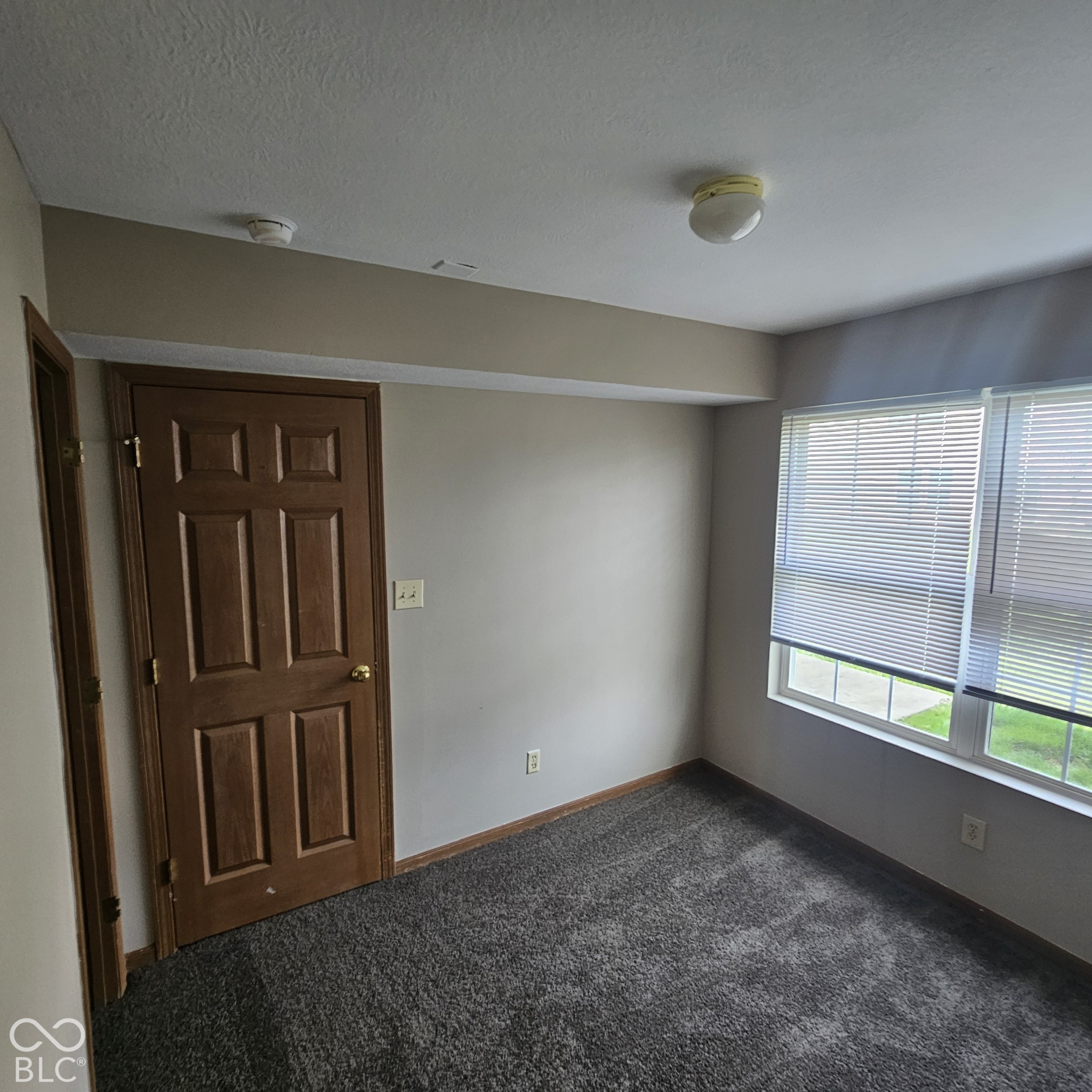 1086 Fairlane Court