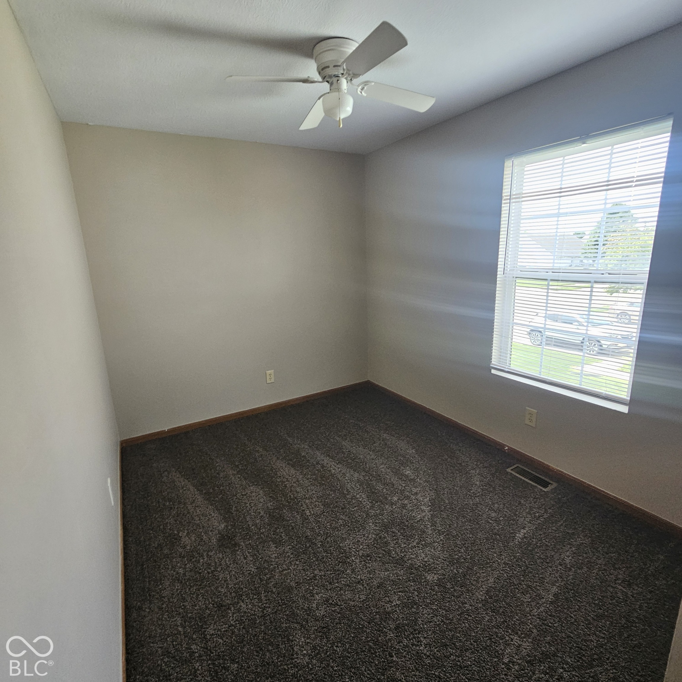 1086 Fairlane Court