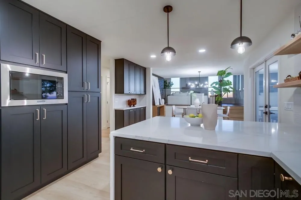 9612 Summit Cir