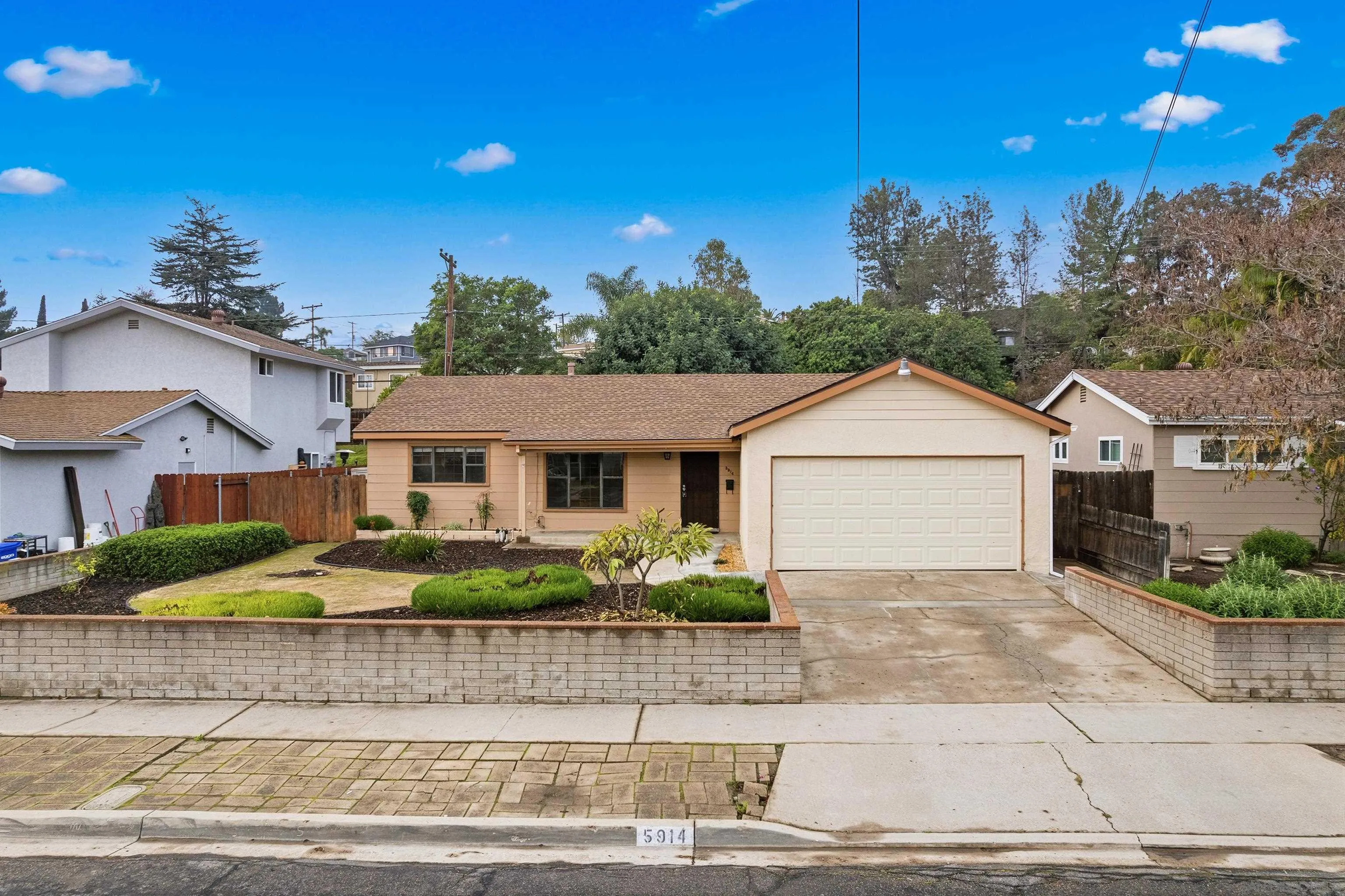 5914 Dugan Ave