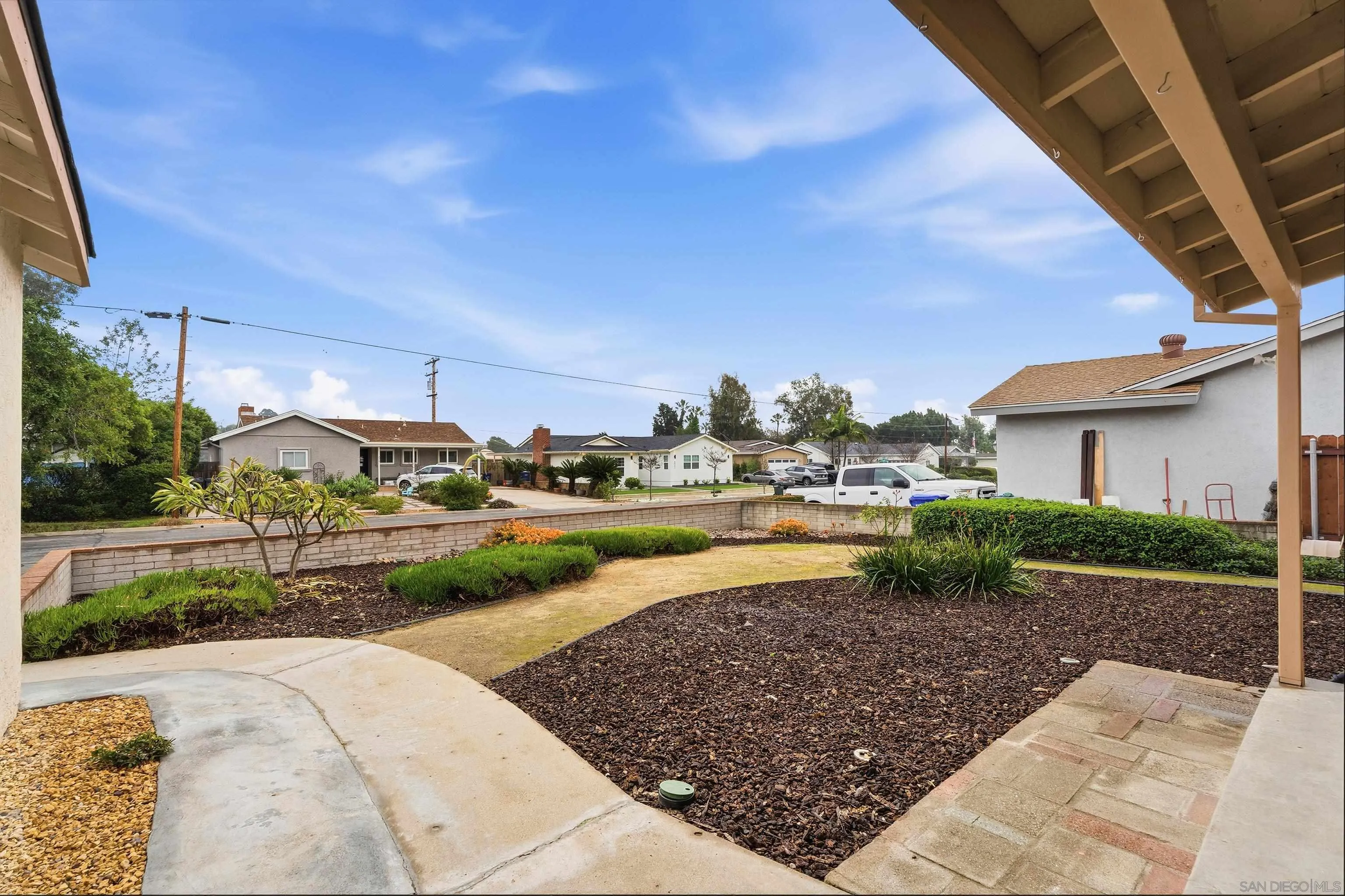 5914 Dugan Ave