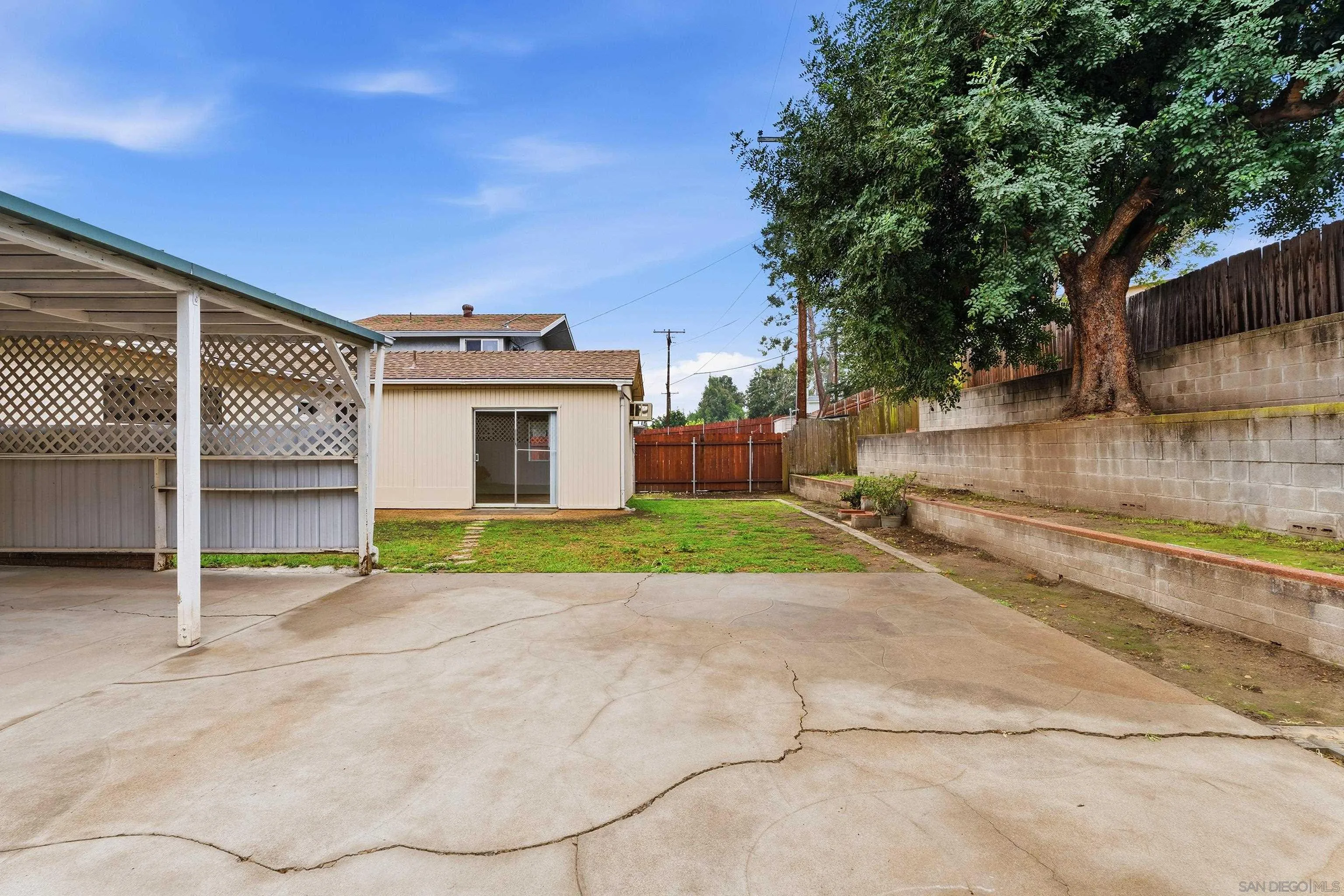 5914 Dugan Ave