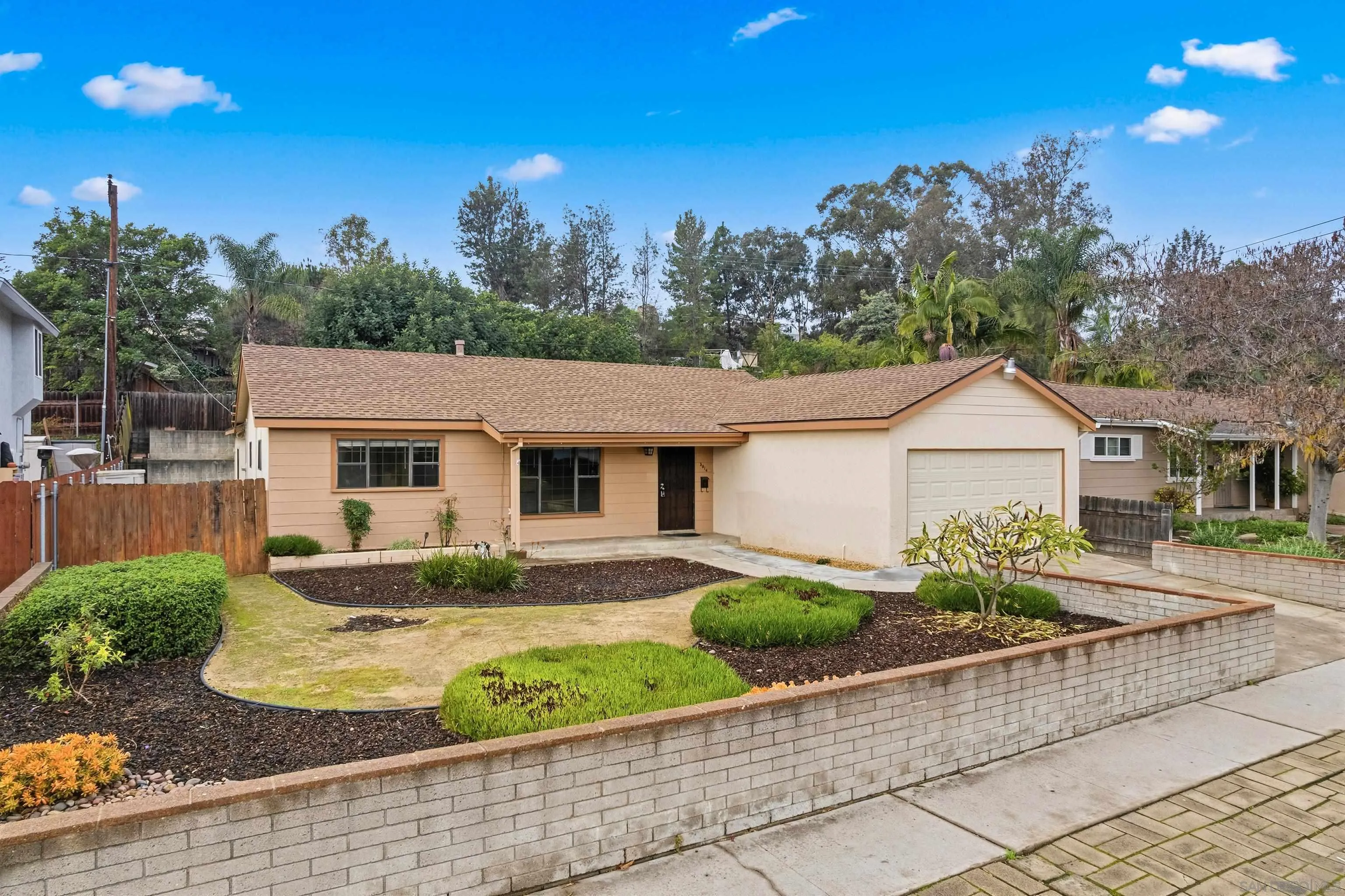 5914 Dugan Ave