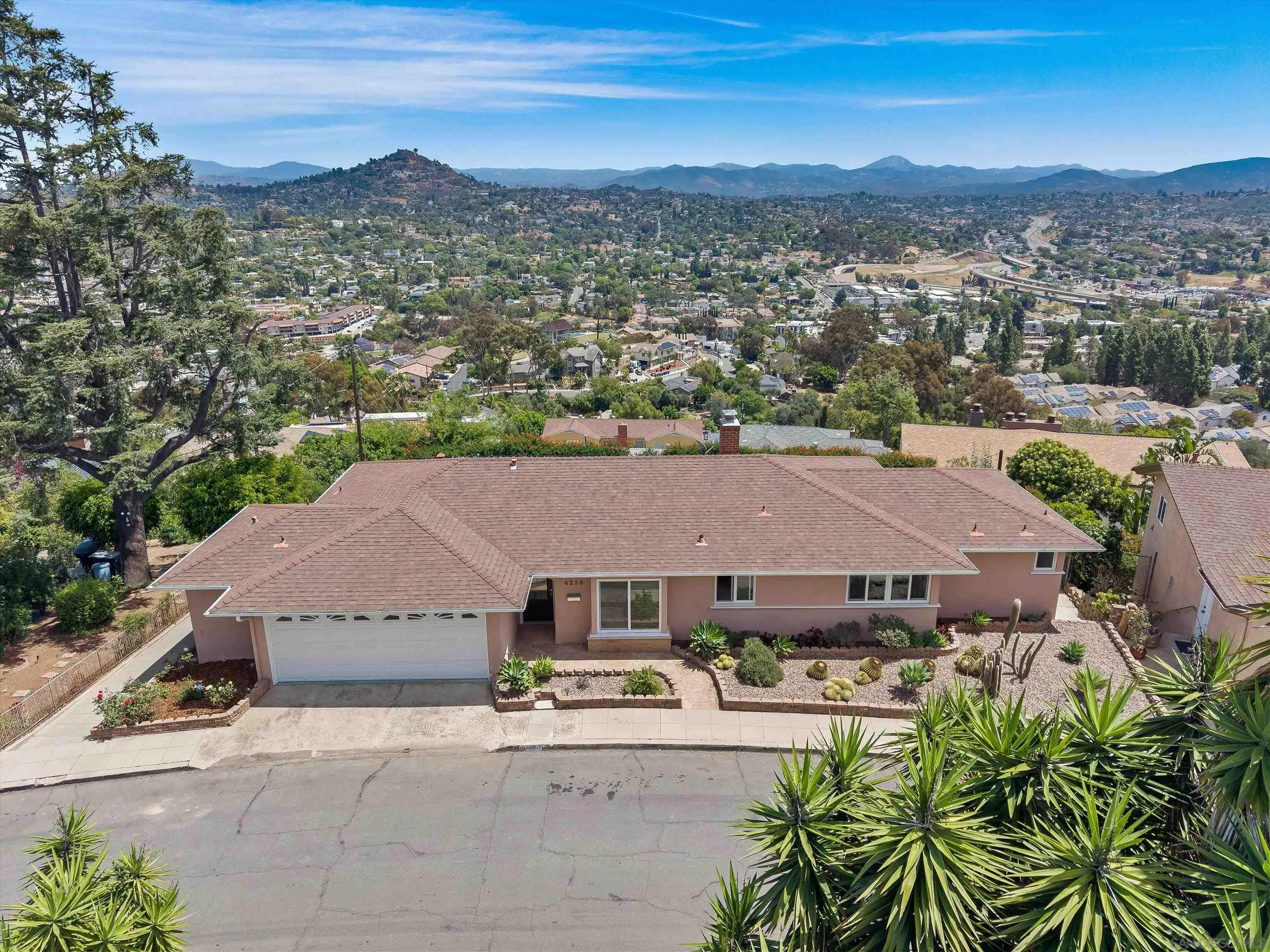 4258 Summit Dr