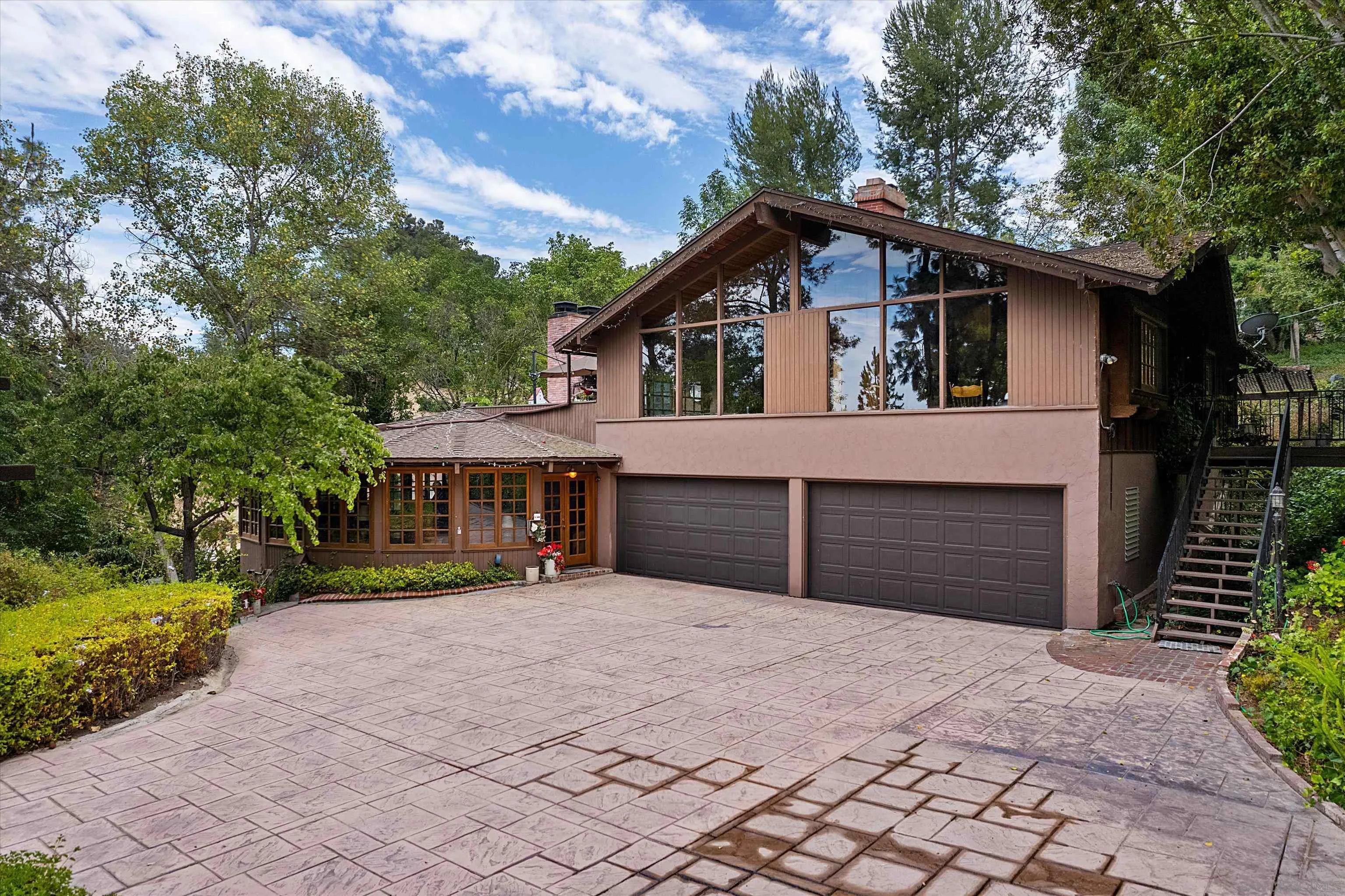 869 Van Horn Rd