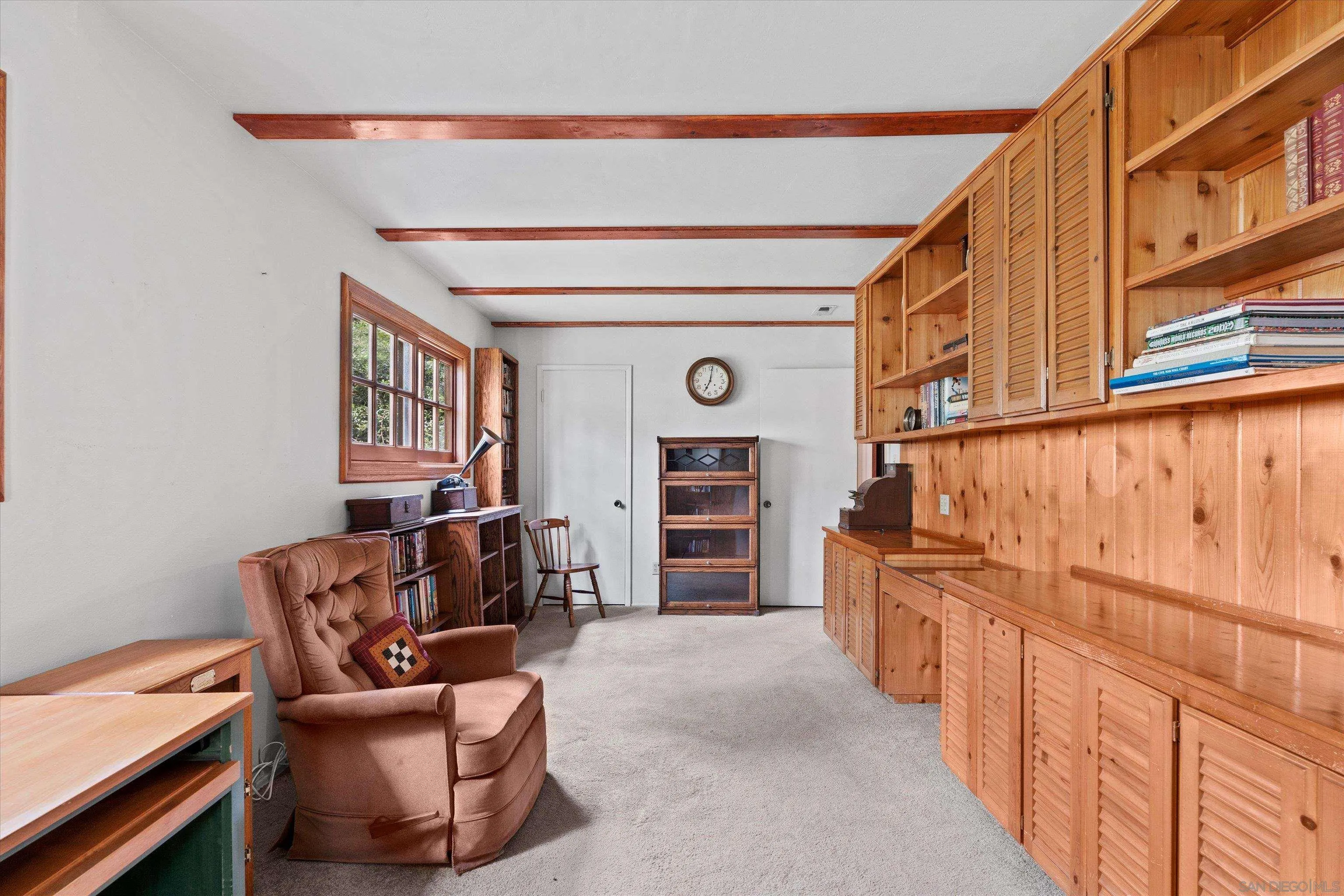 869 Van Horn Rd