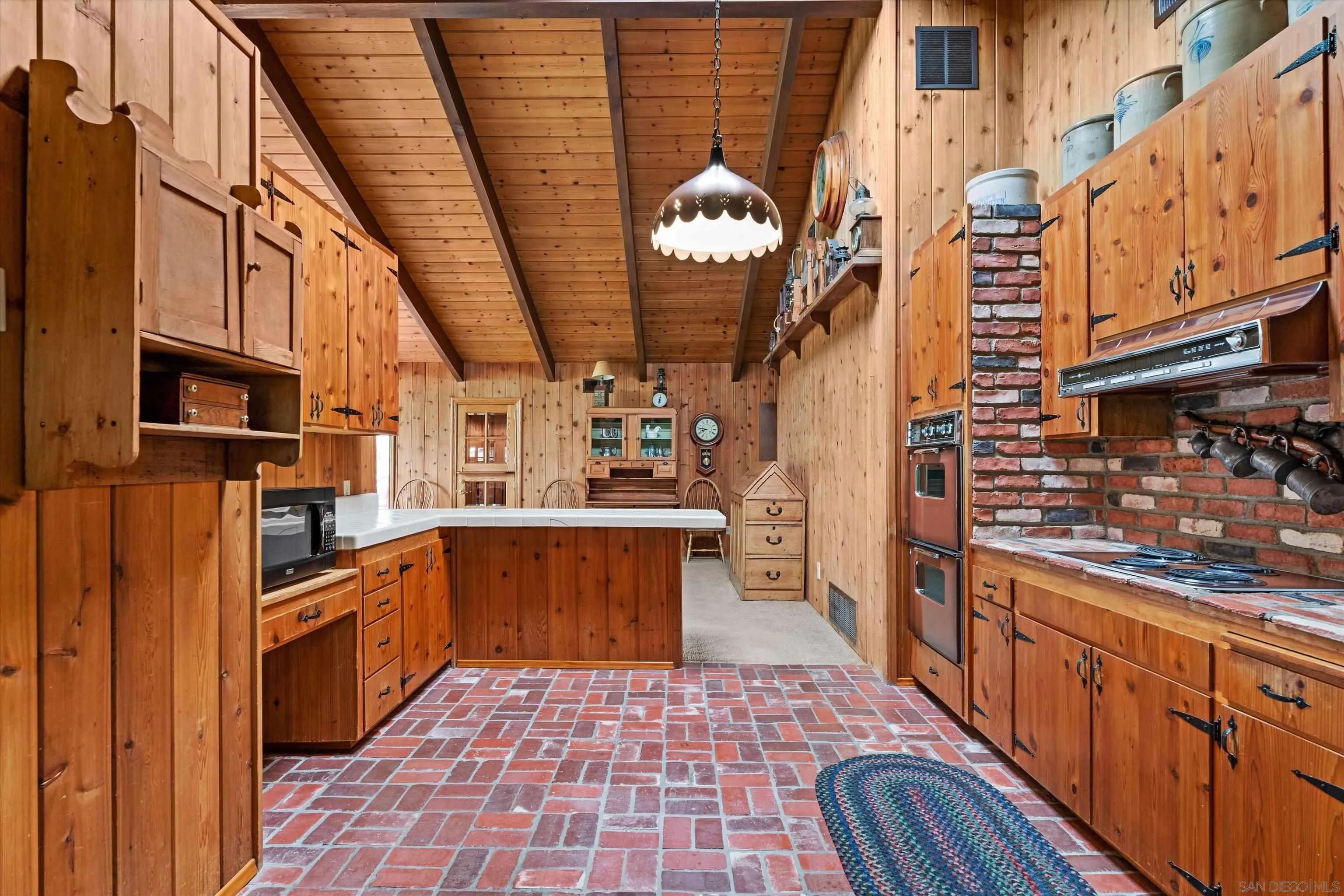 869 Van Horn Rd