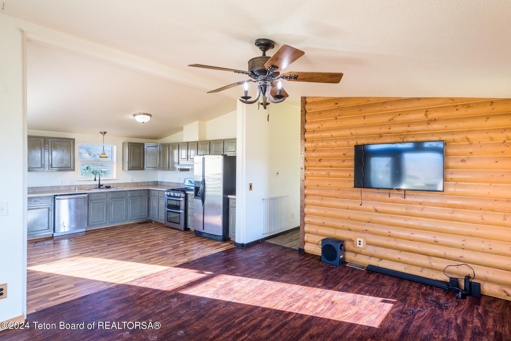 172 MEADOW LARK Lane