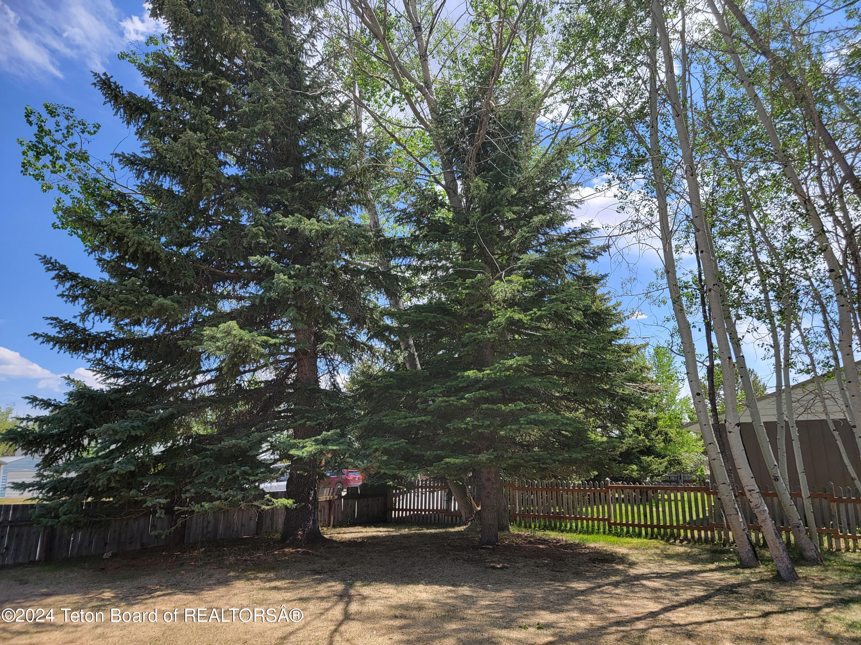 352 N TYLER Avenue