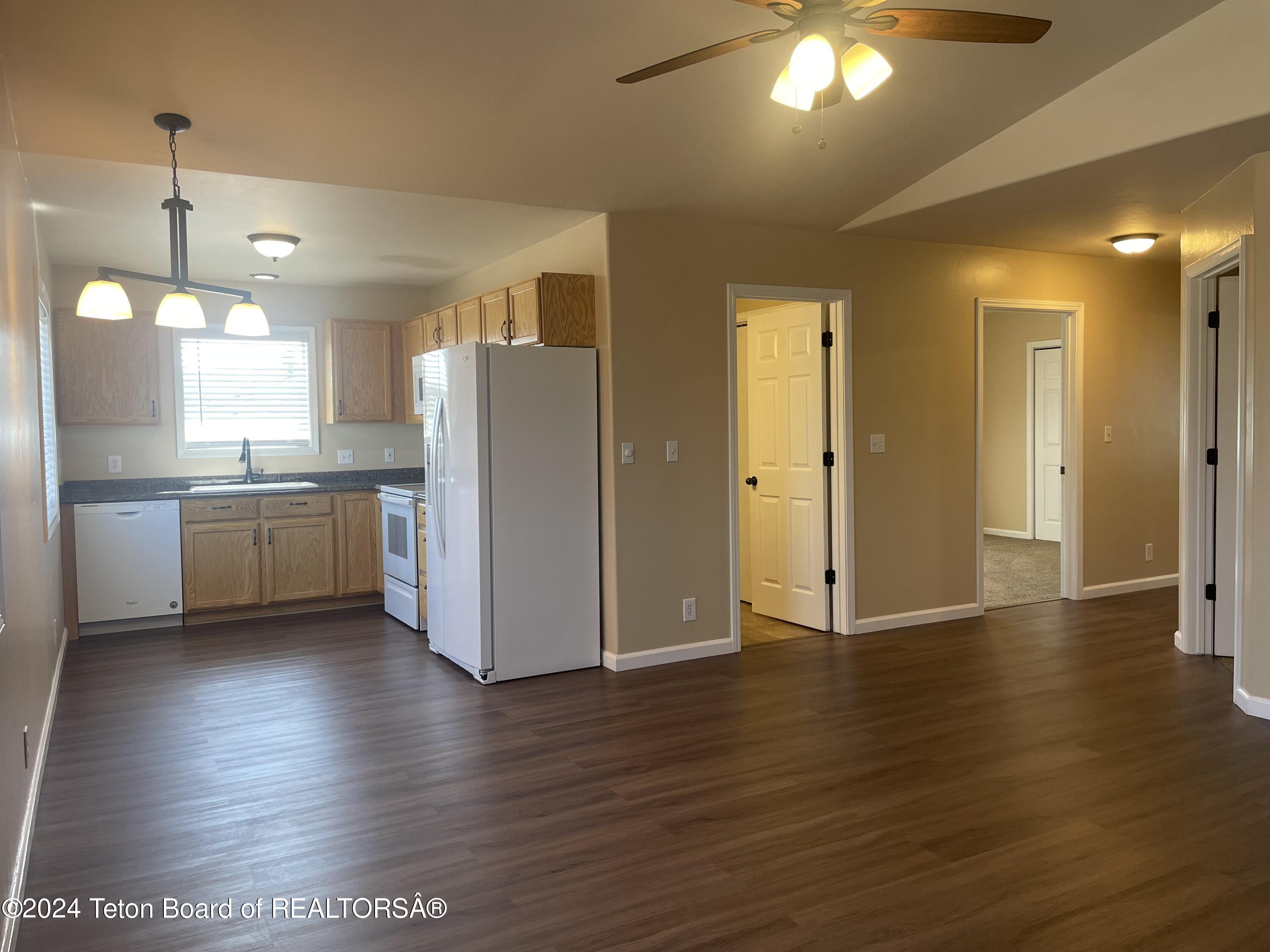 52 N SHOSHONE Trail
