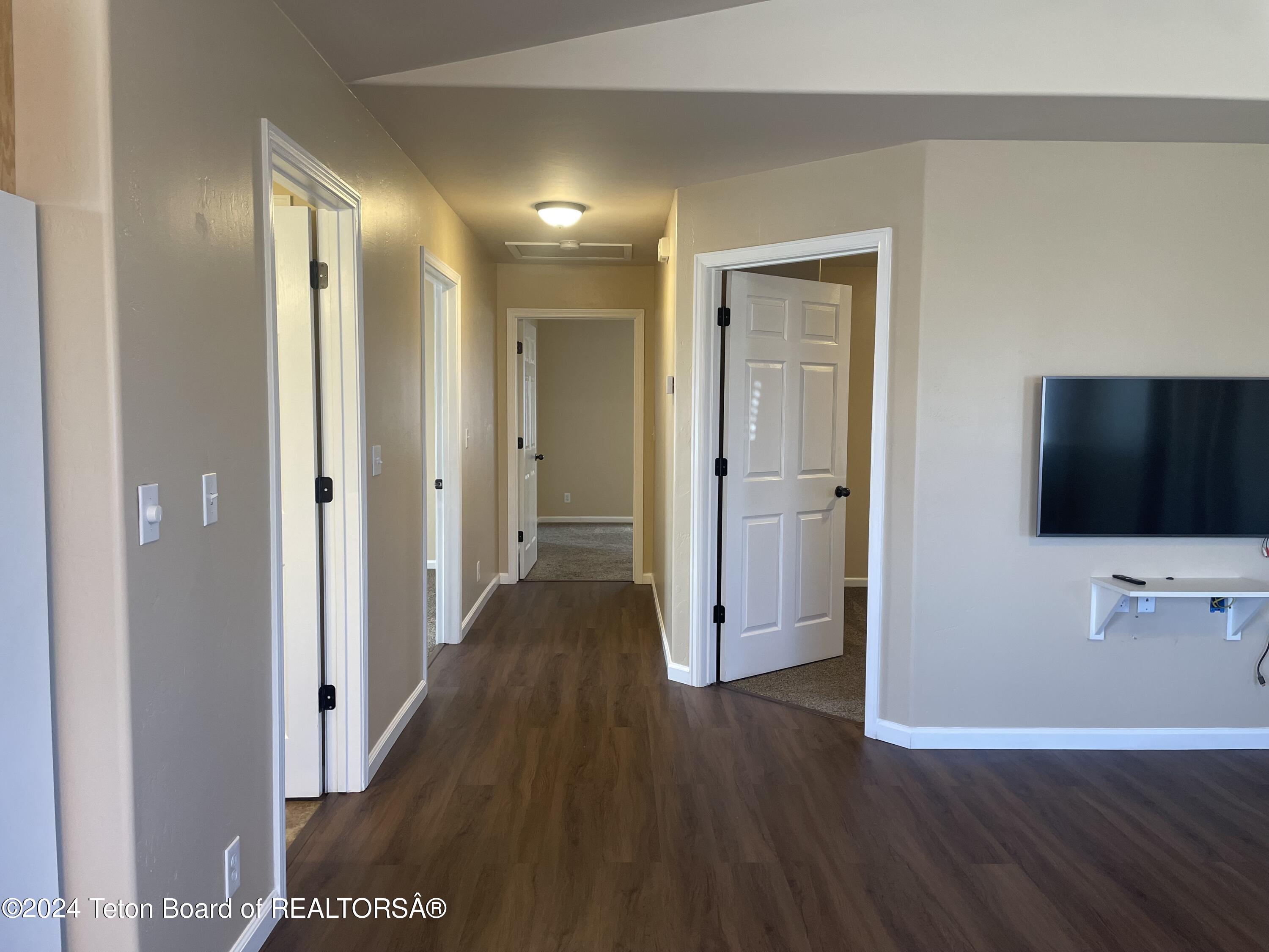 52 N SHOSHONE Trail