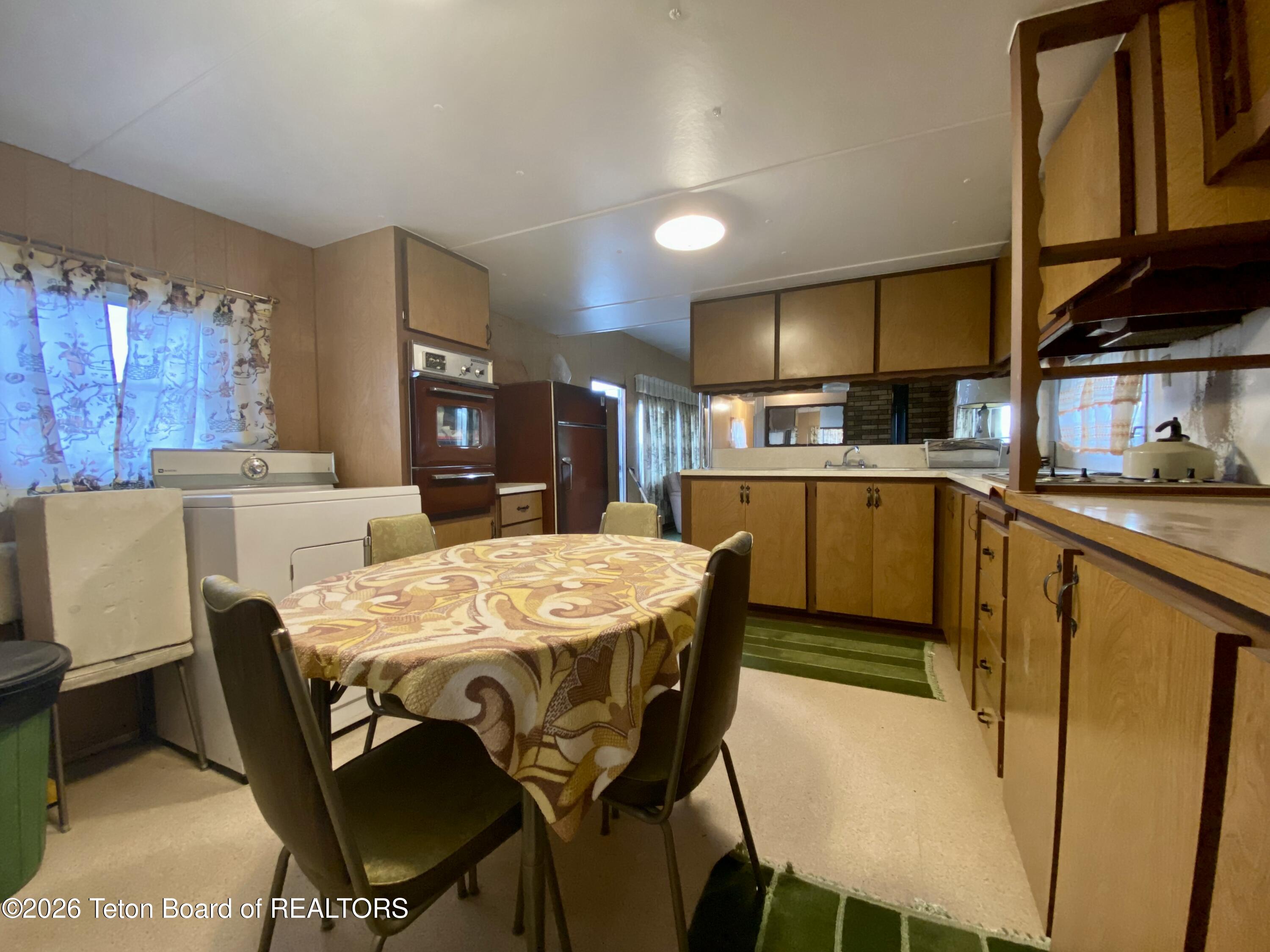10 ORIOLE Lane