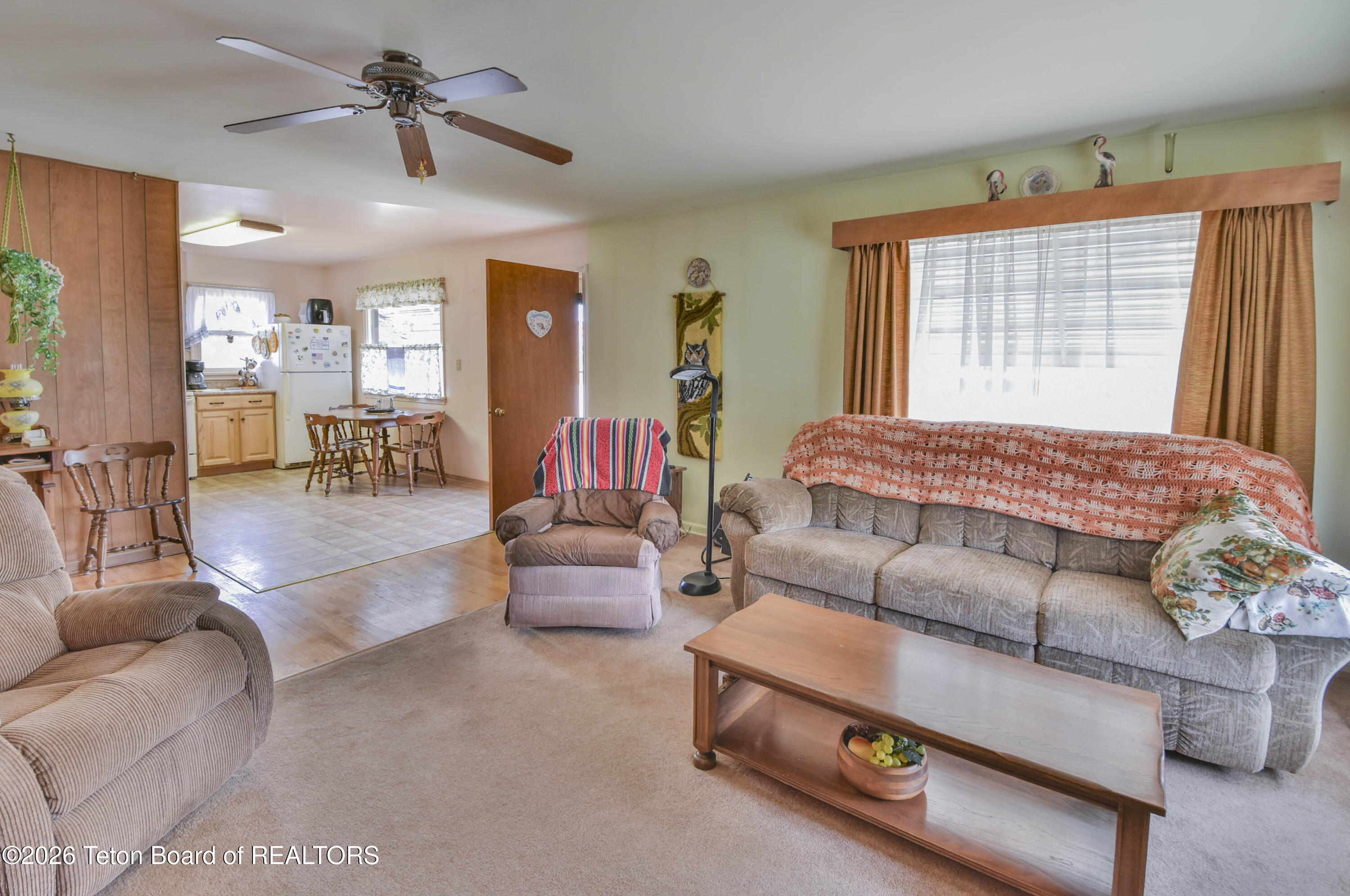 382 N MAYBELL Avenue