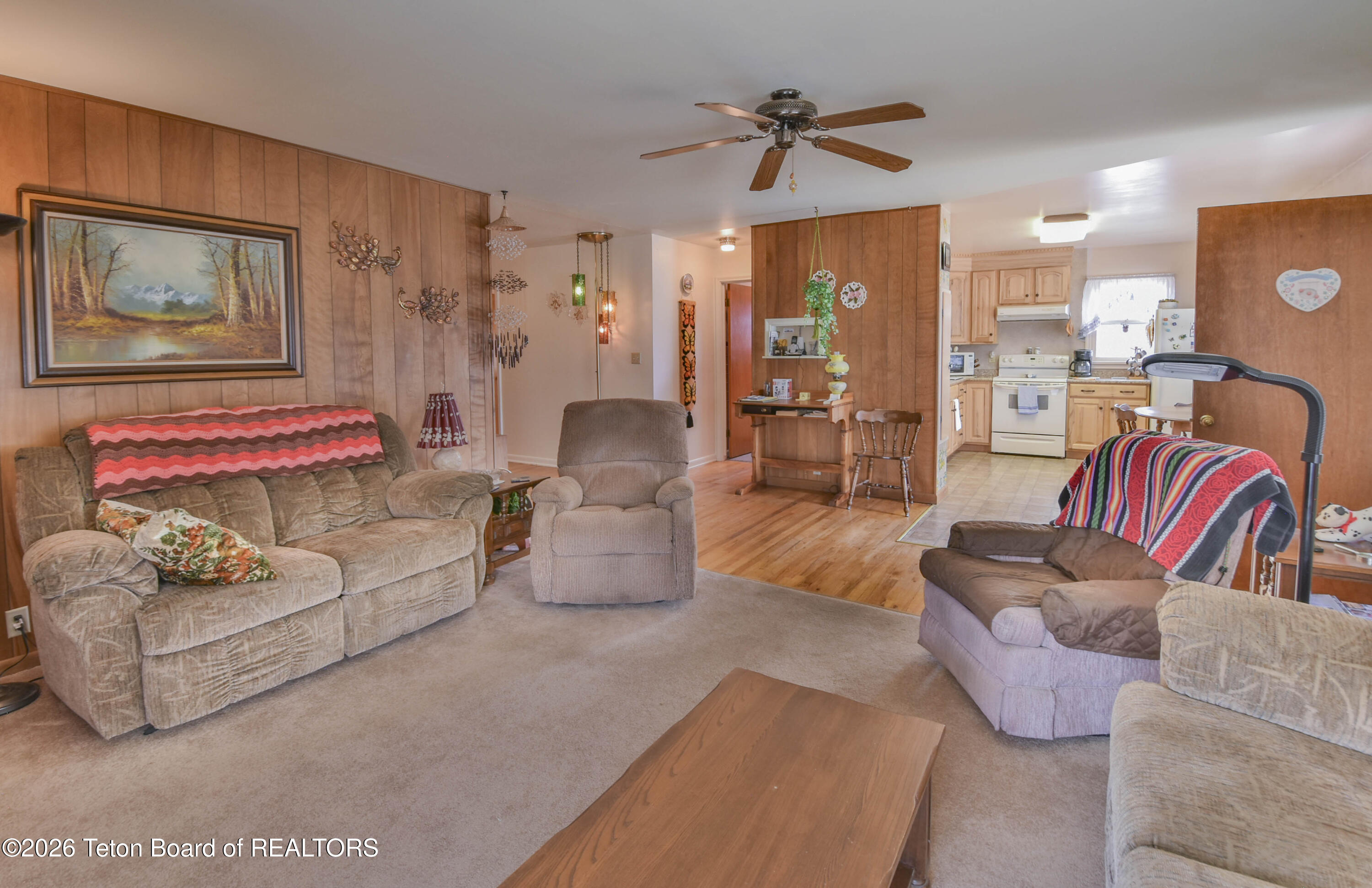382 N MAYBELL Avenue