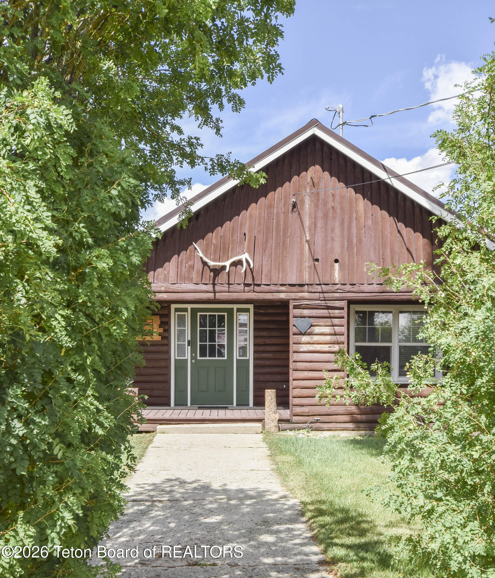 855 PINEY Drive