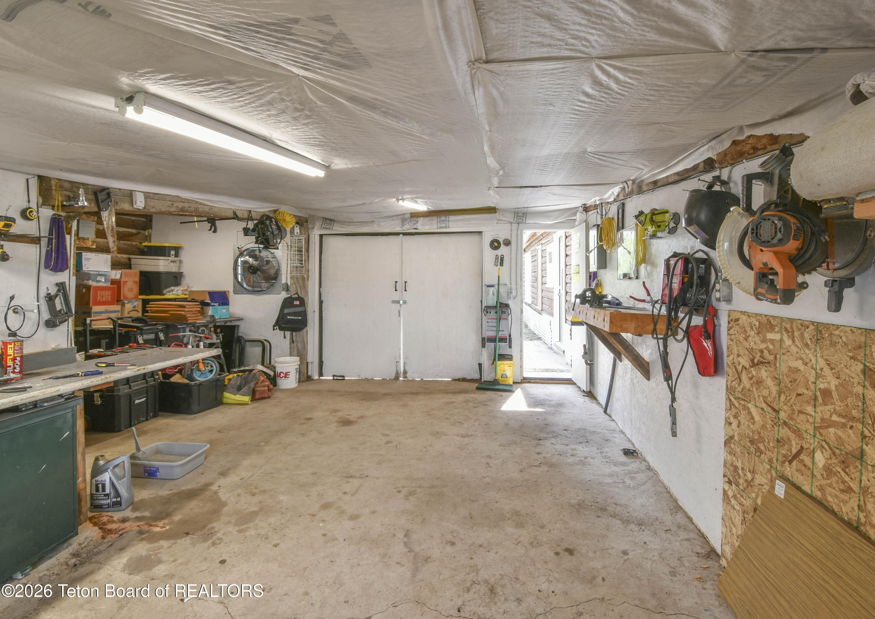 855 PINEY Drive