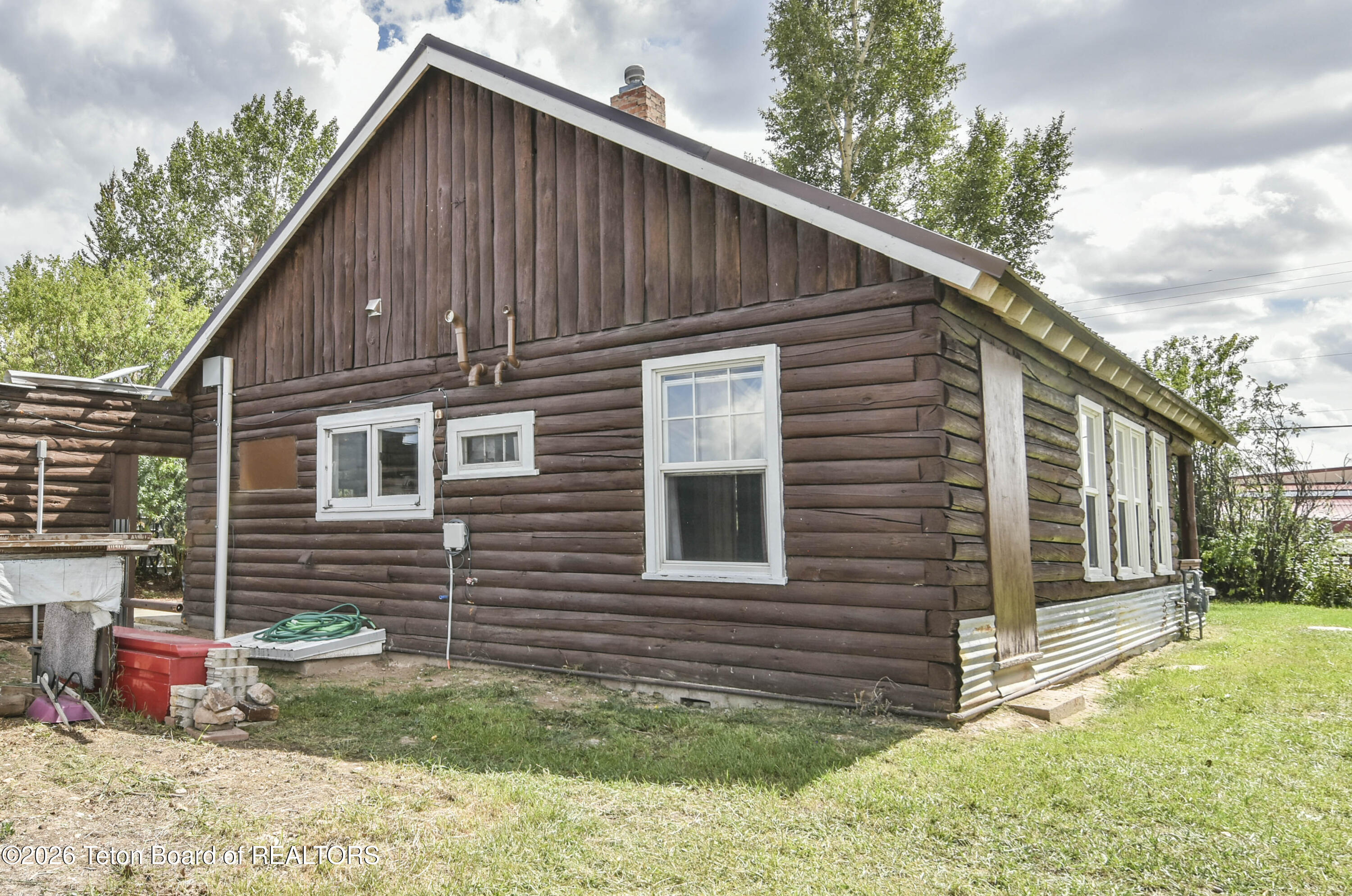 855 PINEY Drive