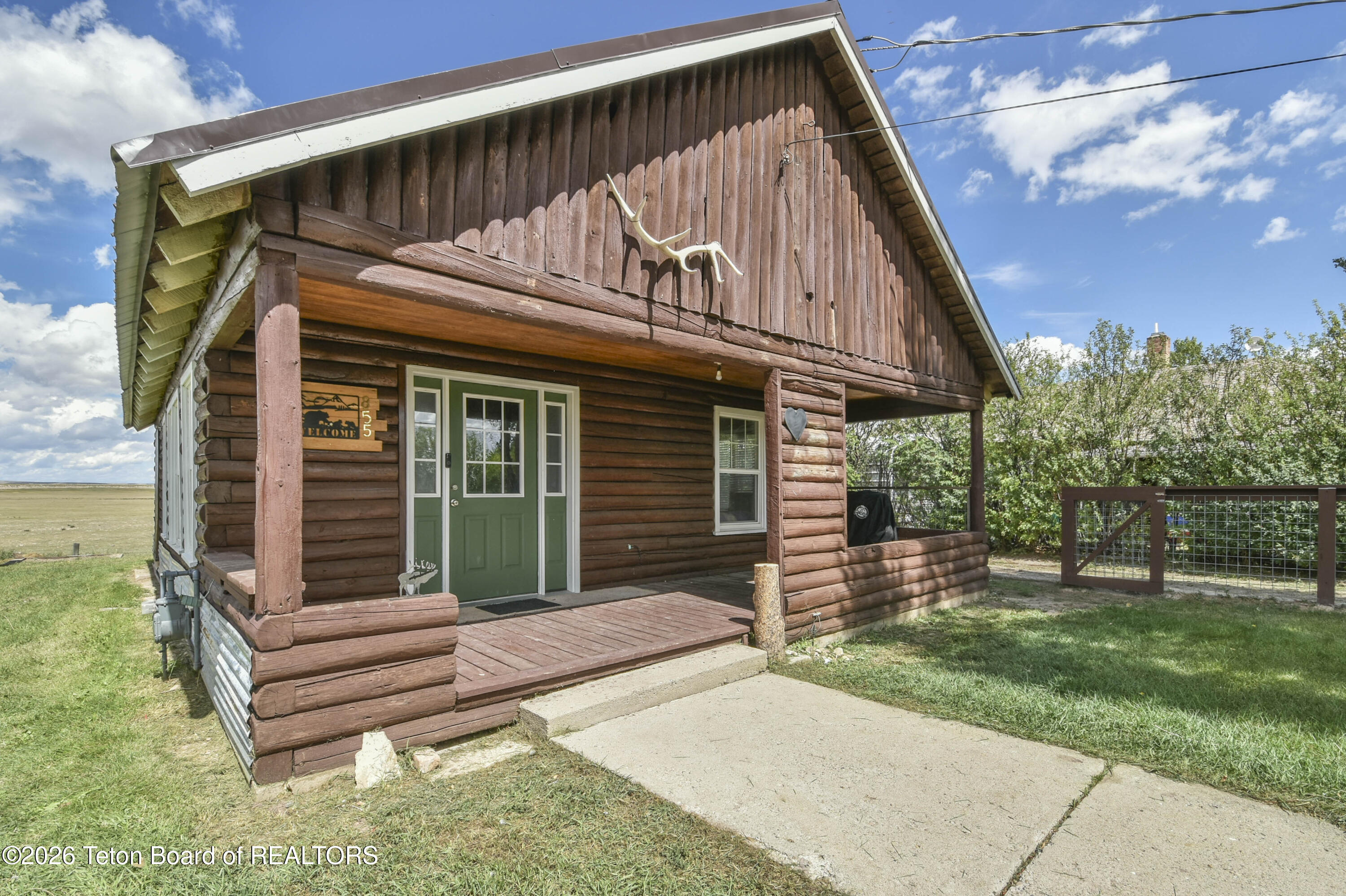 855 PINEY Drive