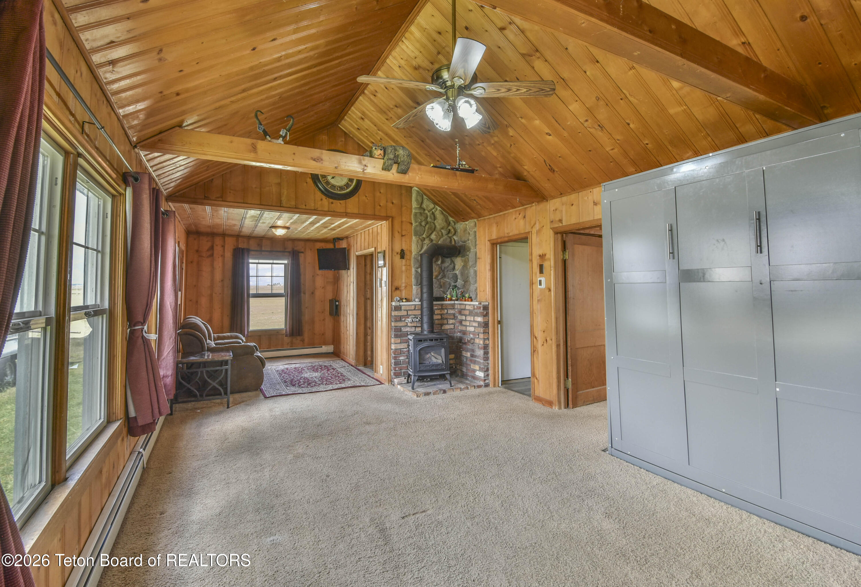 855 PINEY Drive