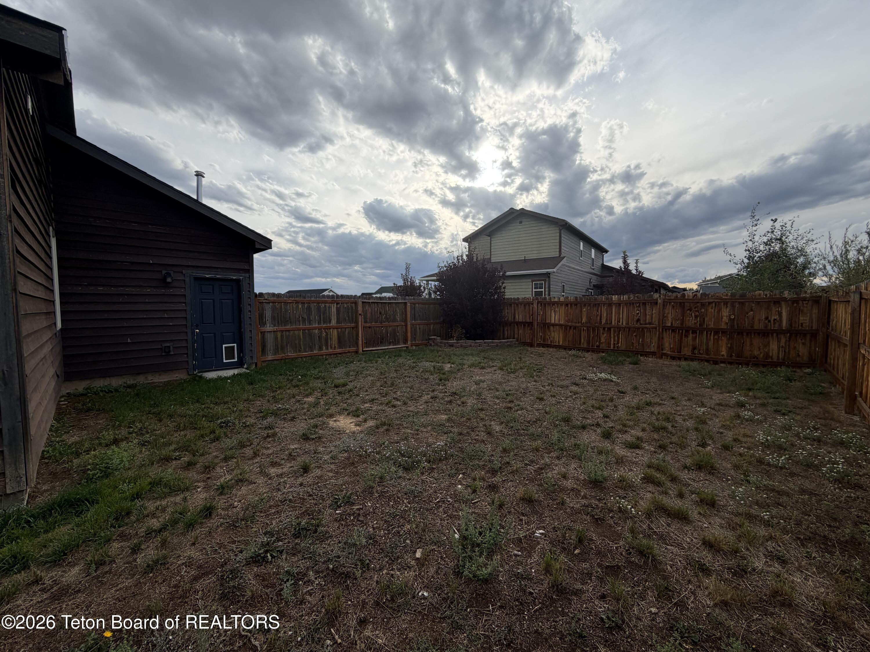 815 DRIFTWOOD Street