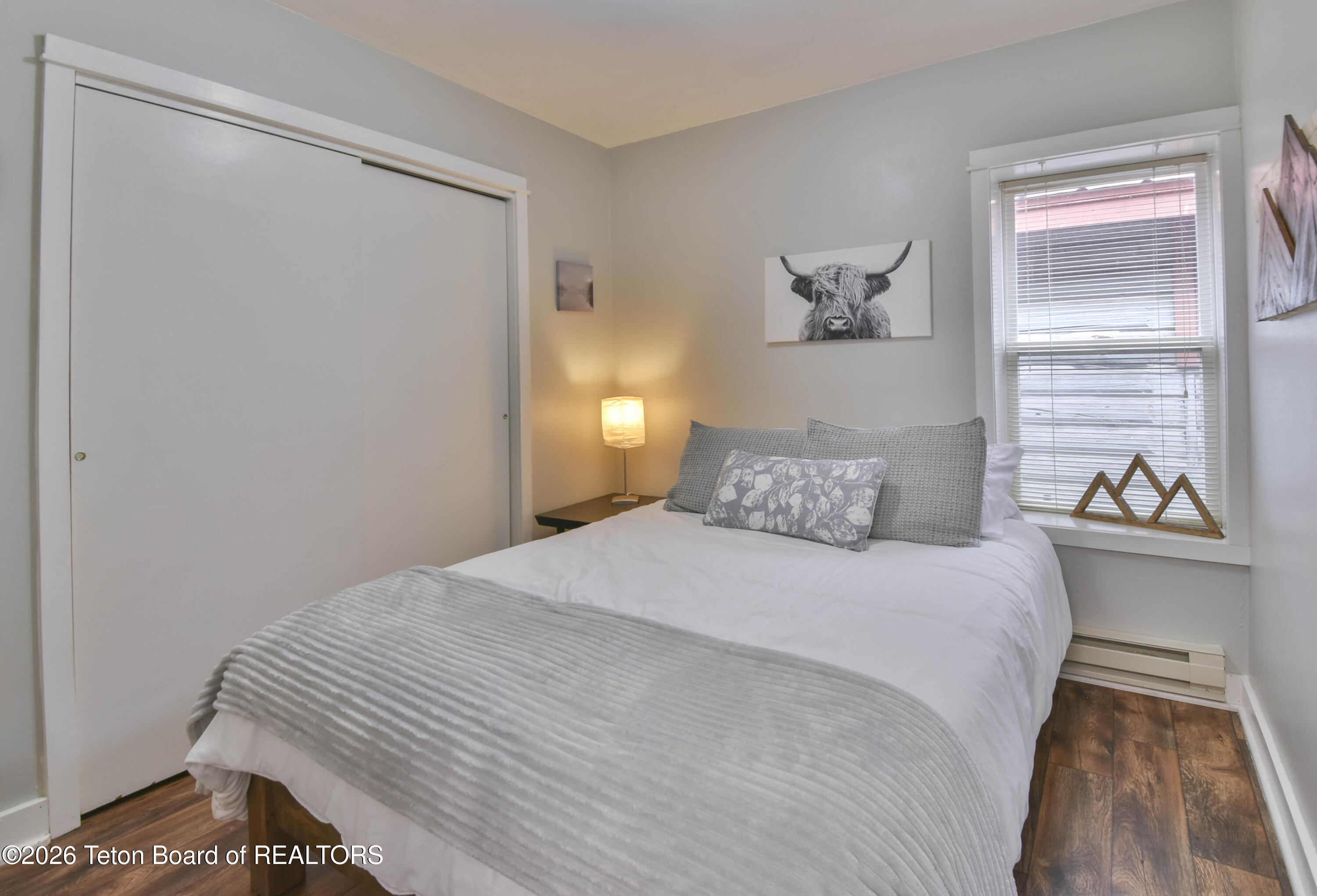 19 S FRANKLIN Avenue
